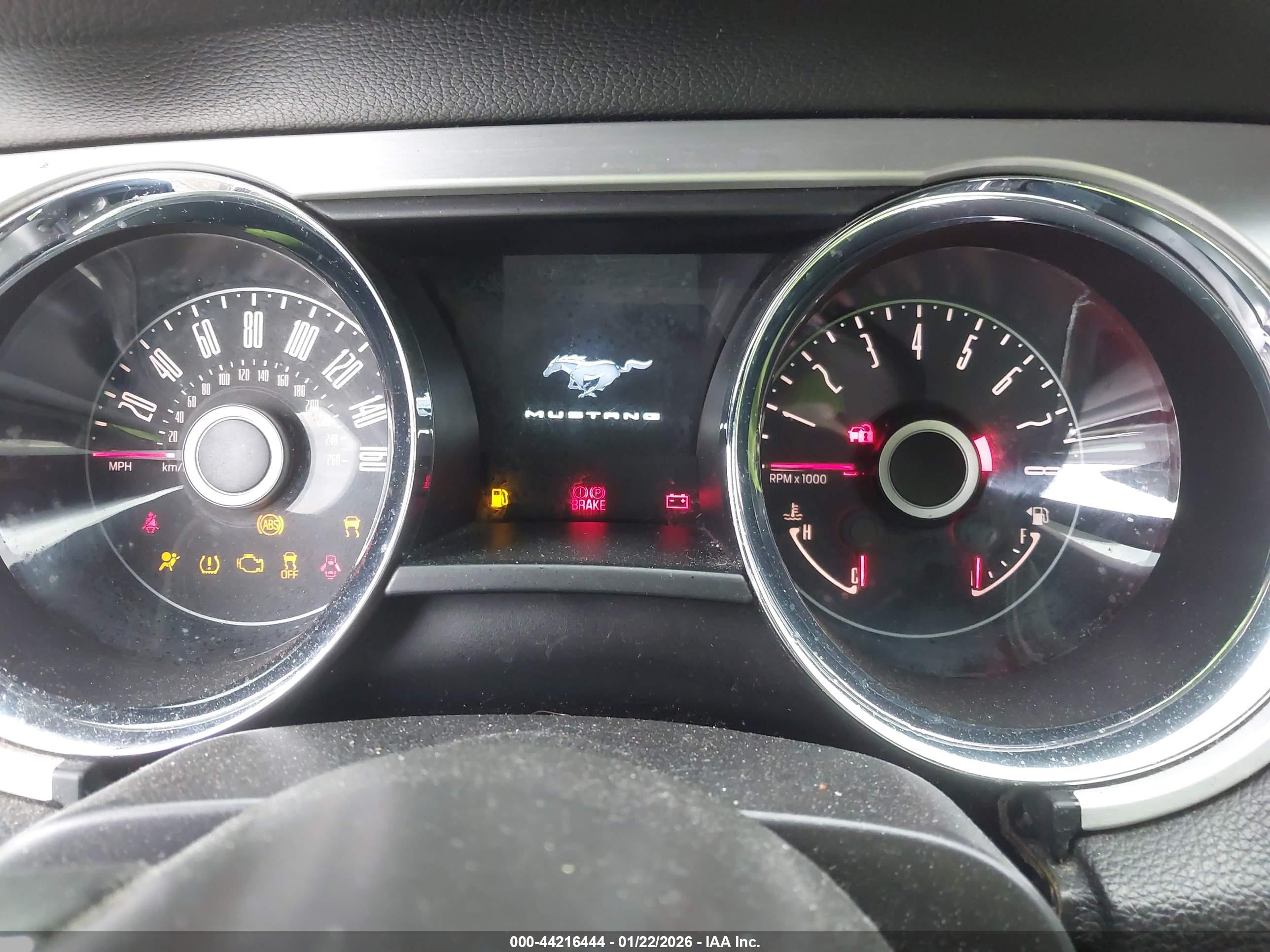 FORD MUSTANG image 7