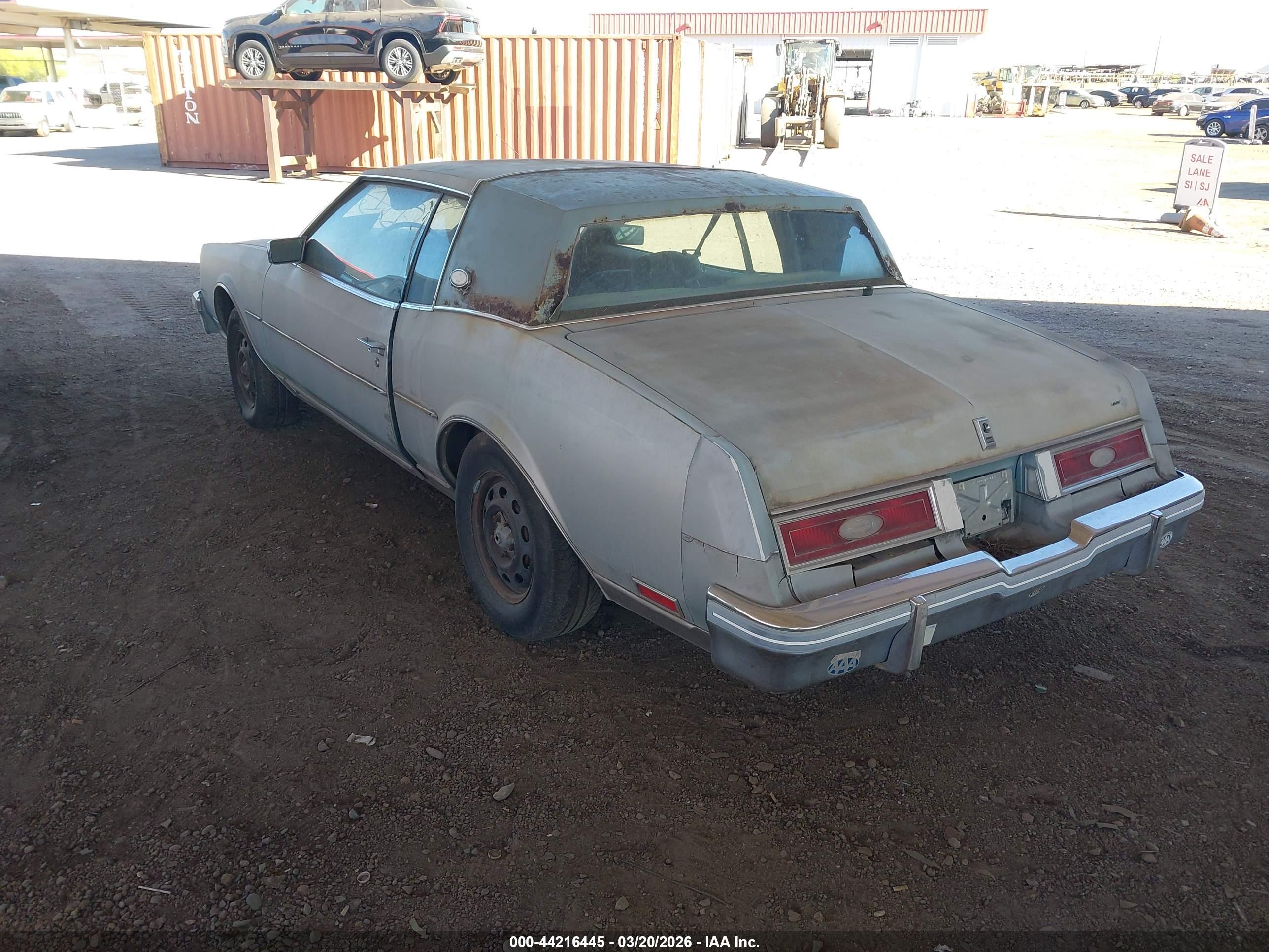 BUICK RIVIERA image 3
