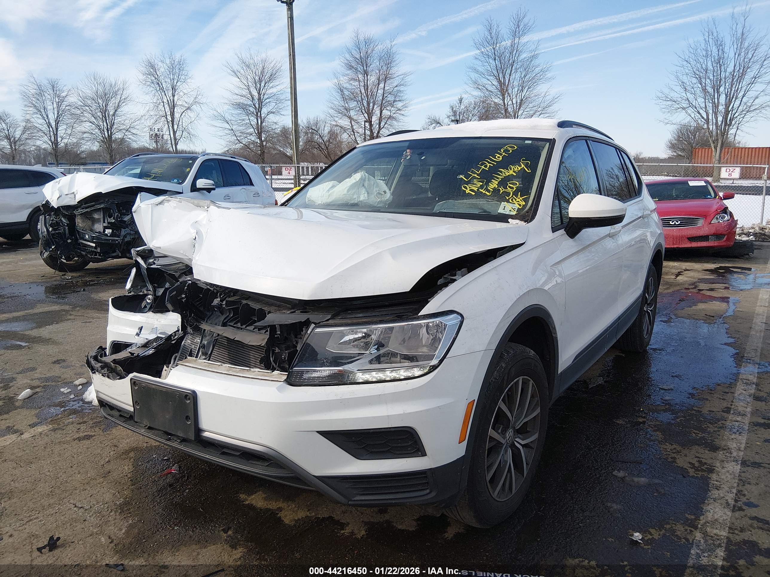 VOLKSWAGEN TIGUAN image 2