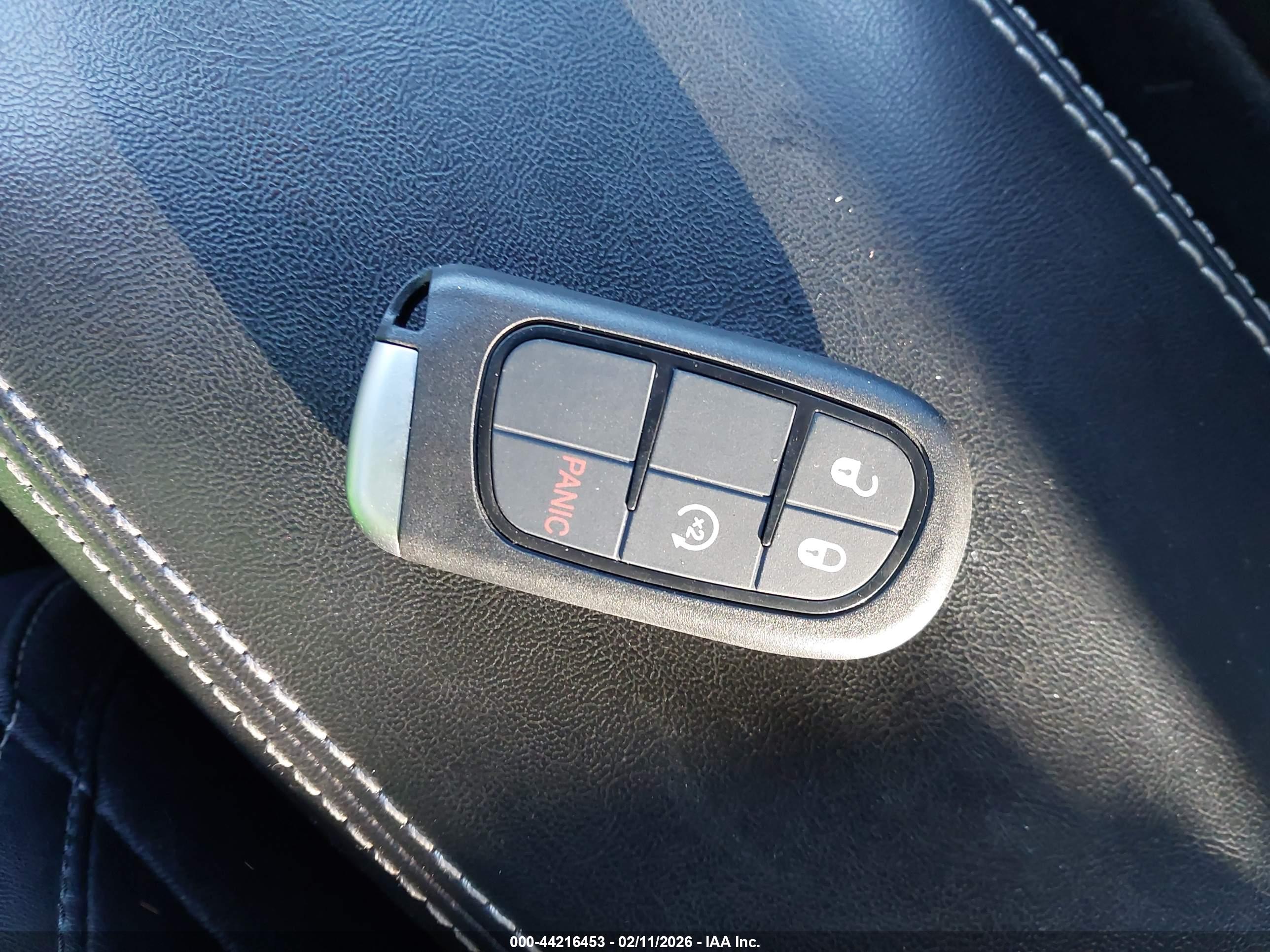 JEEP CHEROKEE image 11