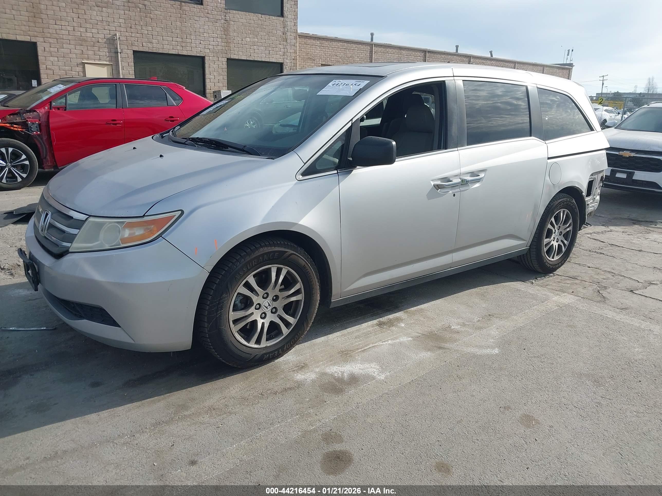 HONDA ODYSSEY image 2