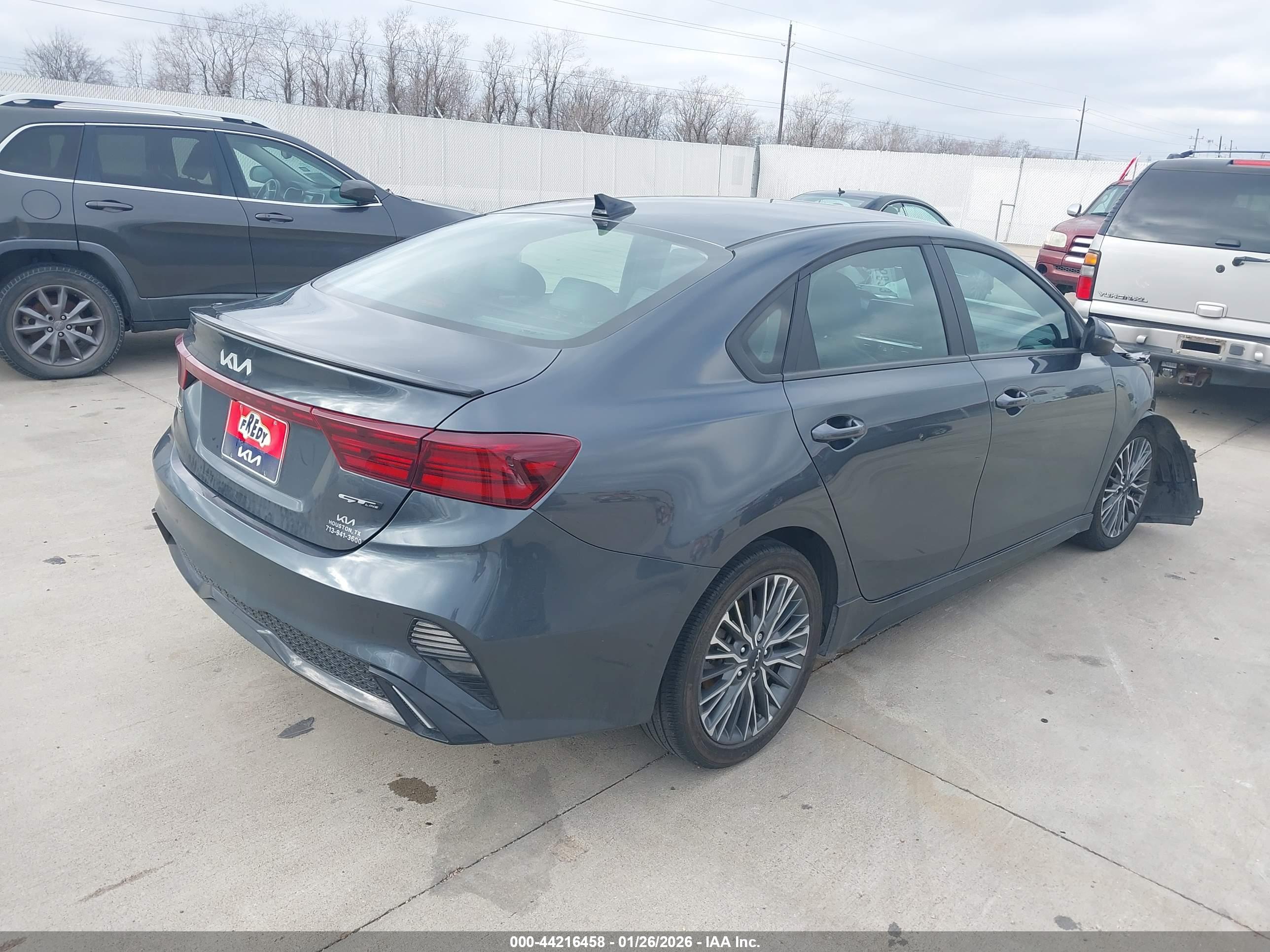 KIA FORTE image 4