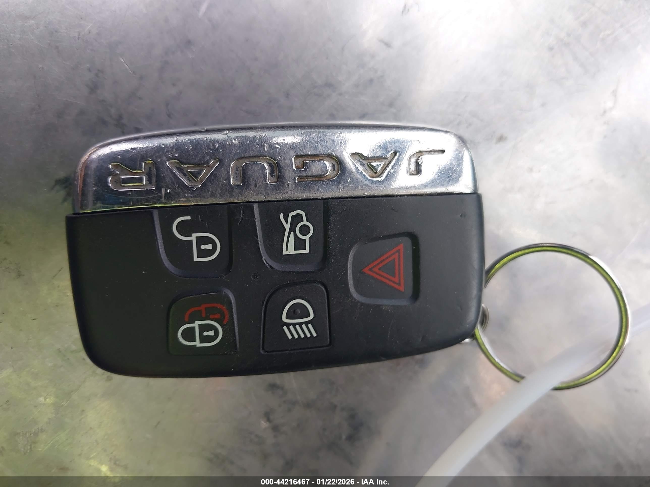 JAGUAR XE image 11
