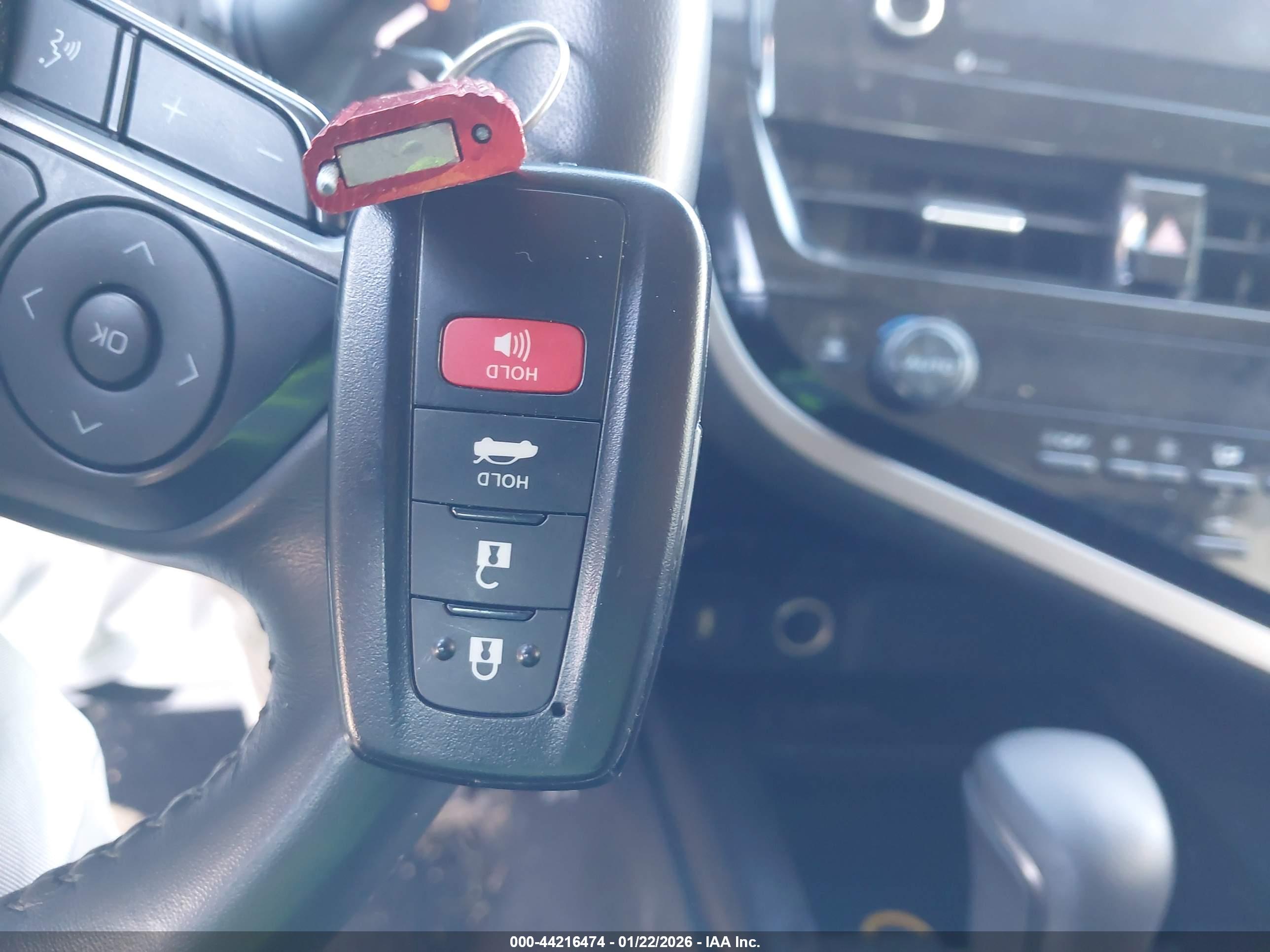TOYOTA CAMRY image 11
