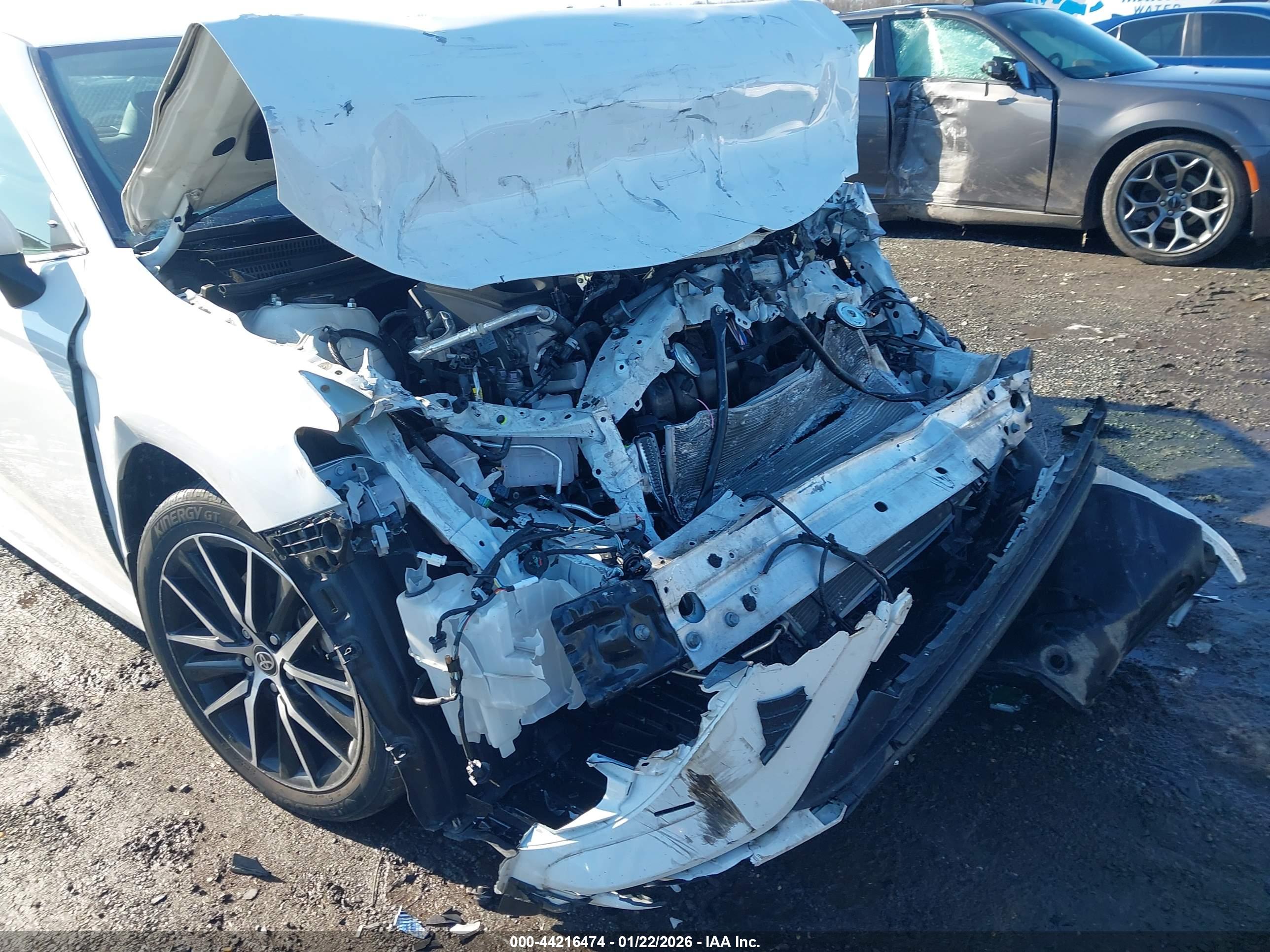TOYOTA CAMRY image 6