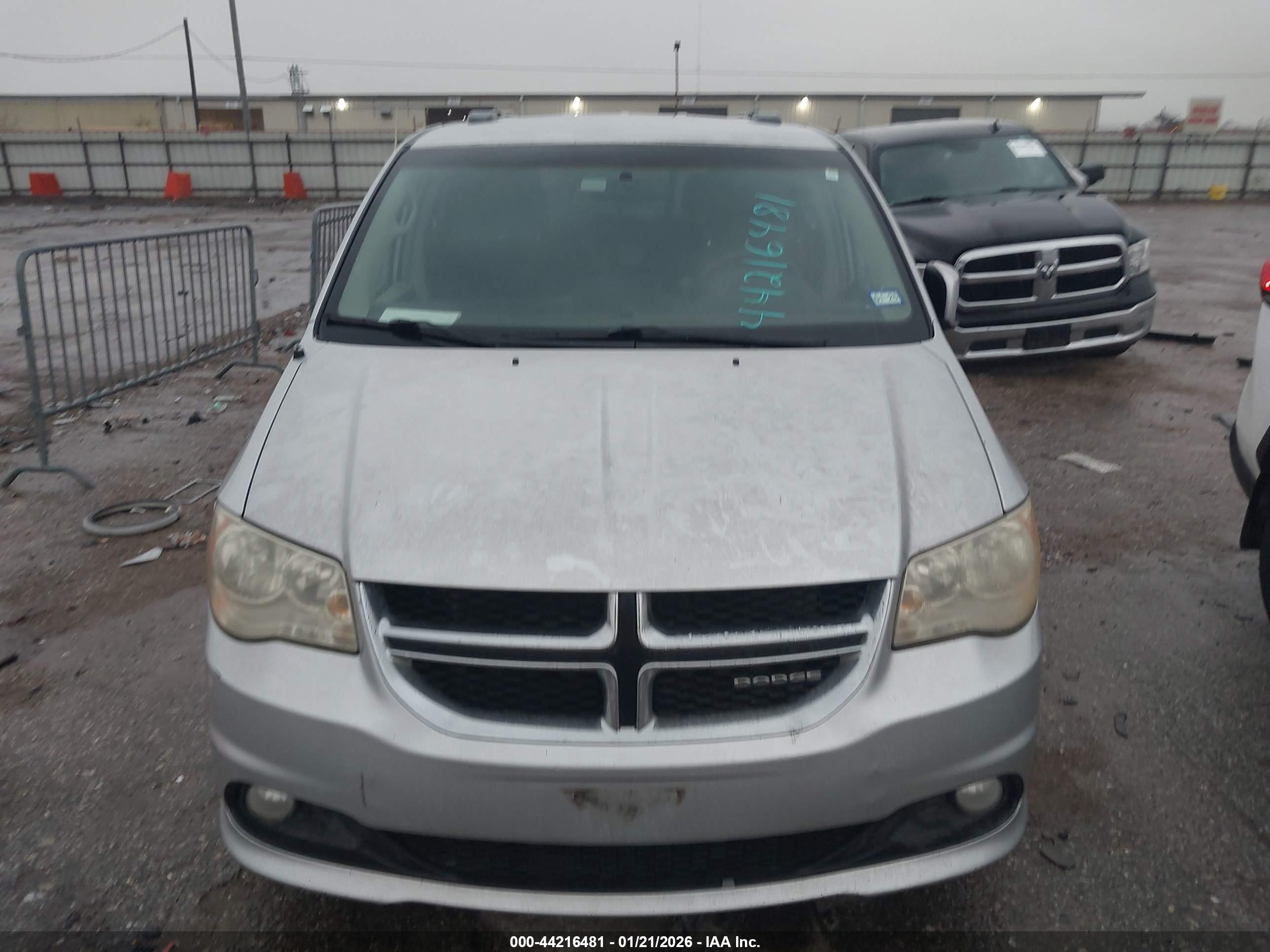 DODGE GRAND image 6