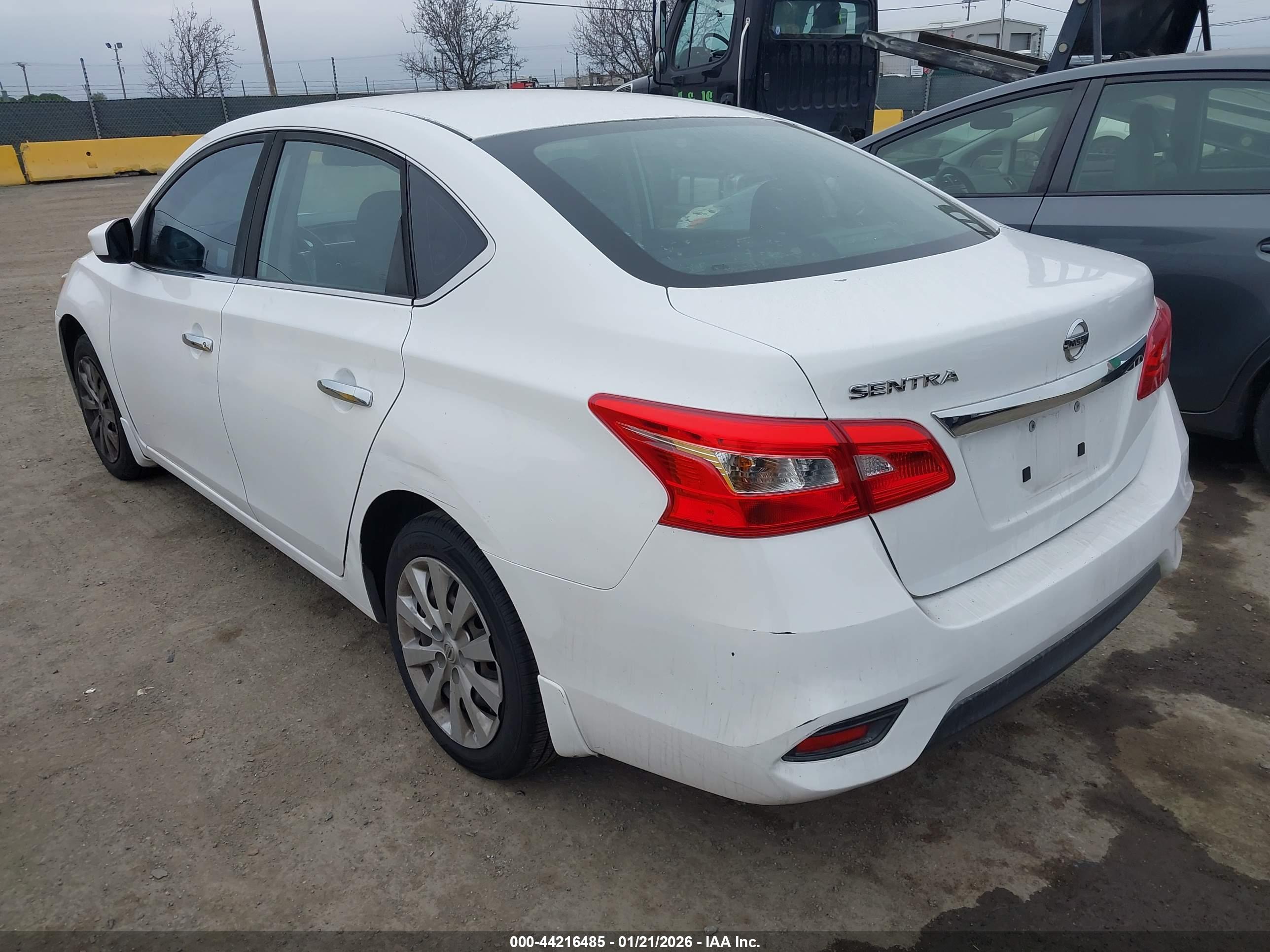 NISSAN SENTRA image 3