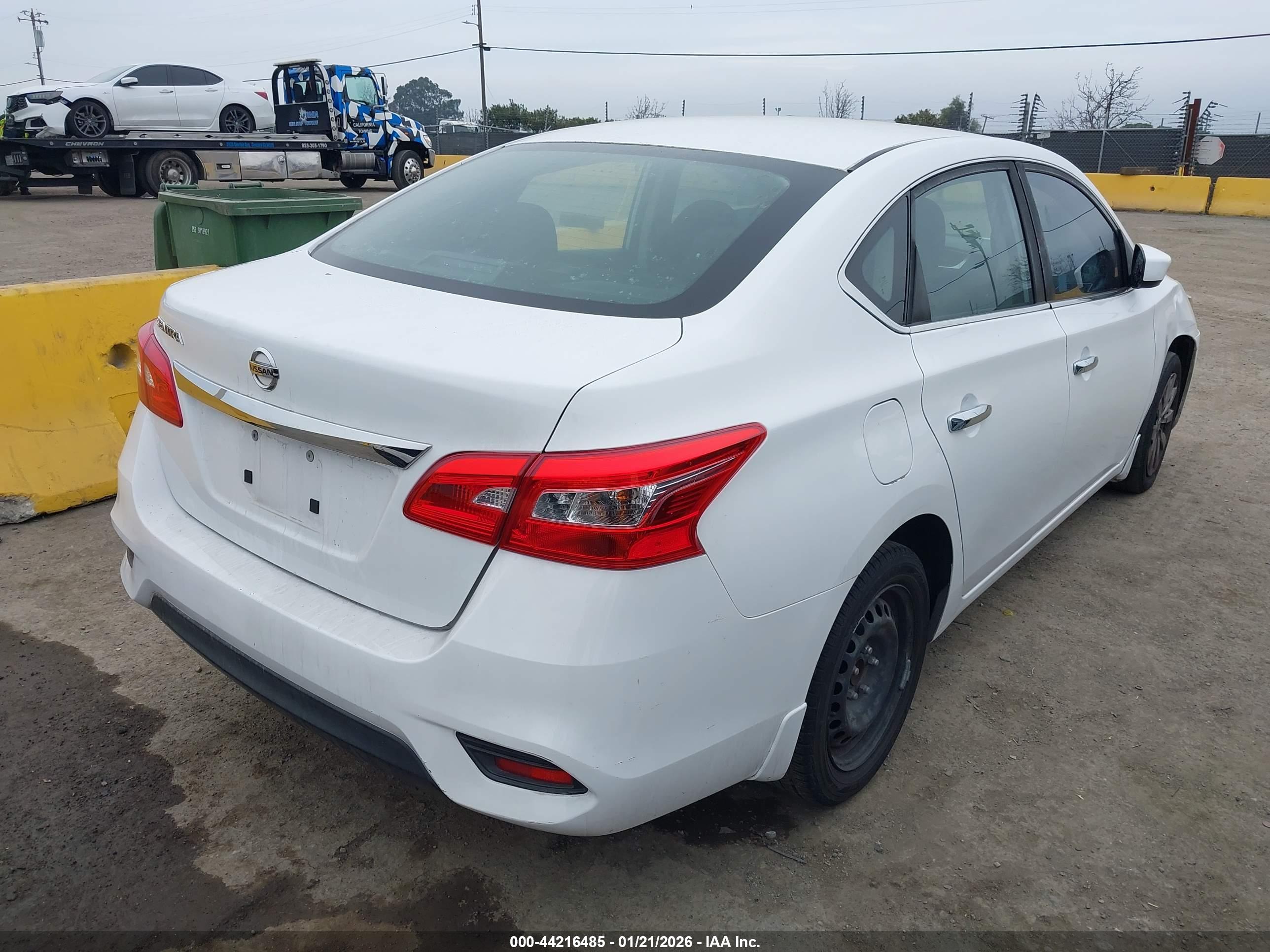 NISSAN SENTRA image 4