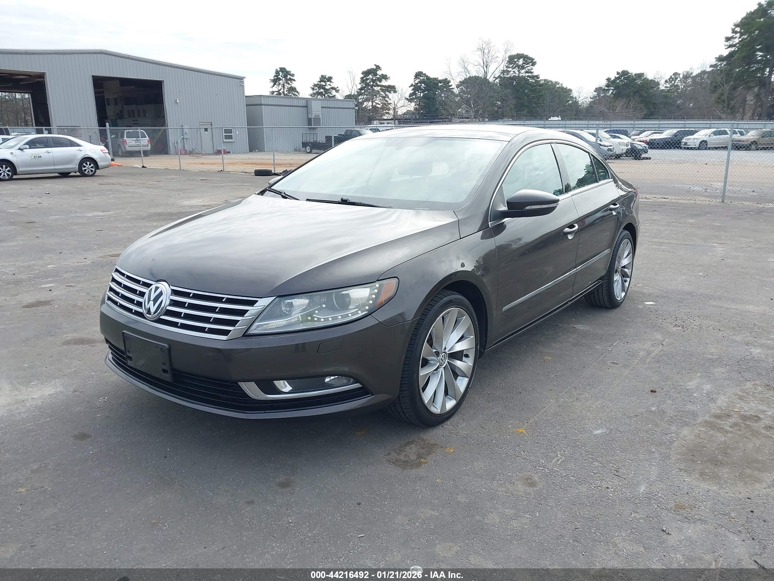 VOLKSWAGEN CC image 2