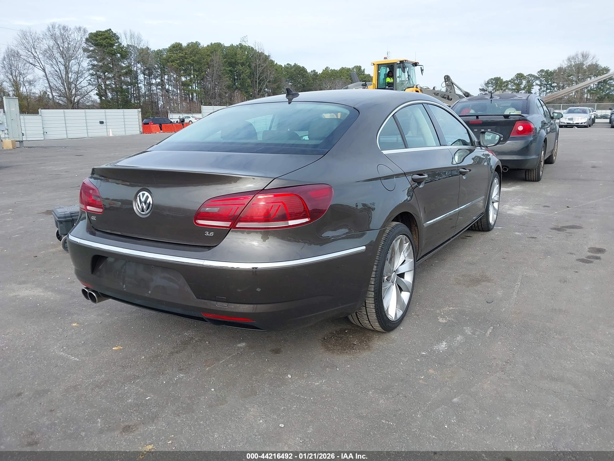 VOLKSWAGEN CC image 4