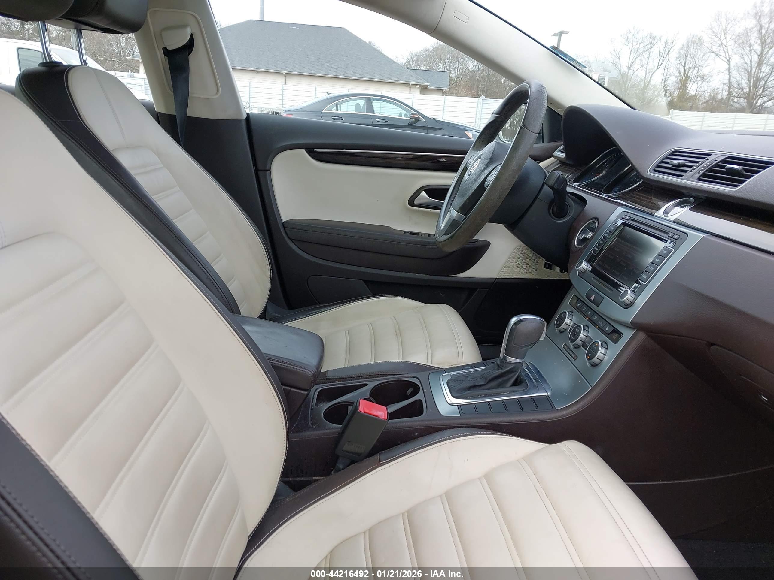 VOLKSWAGEN CC image 5