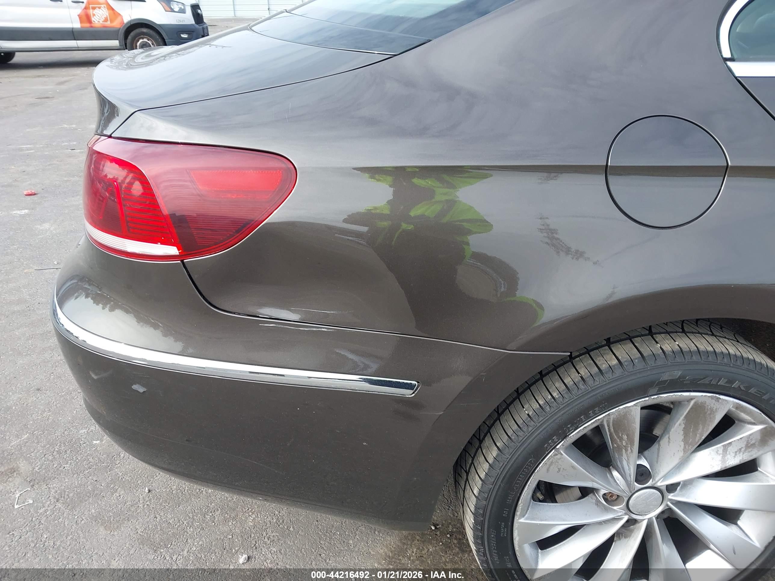 VOLKSWAGEN CC image 6