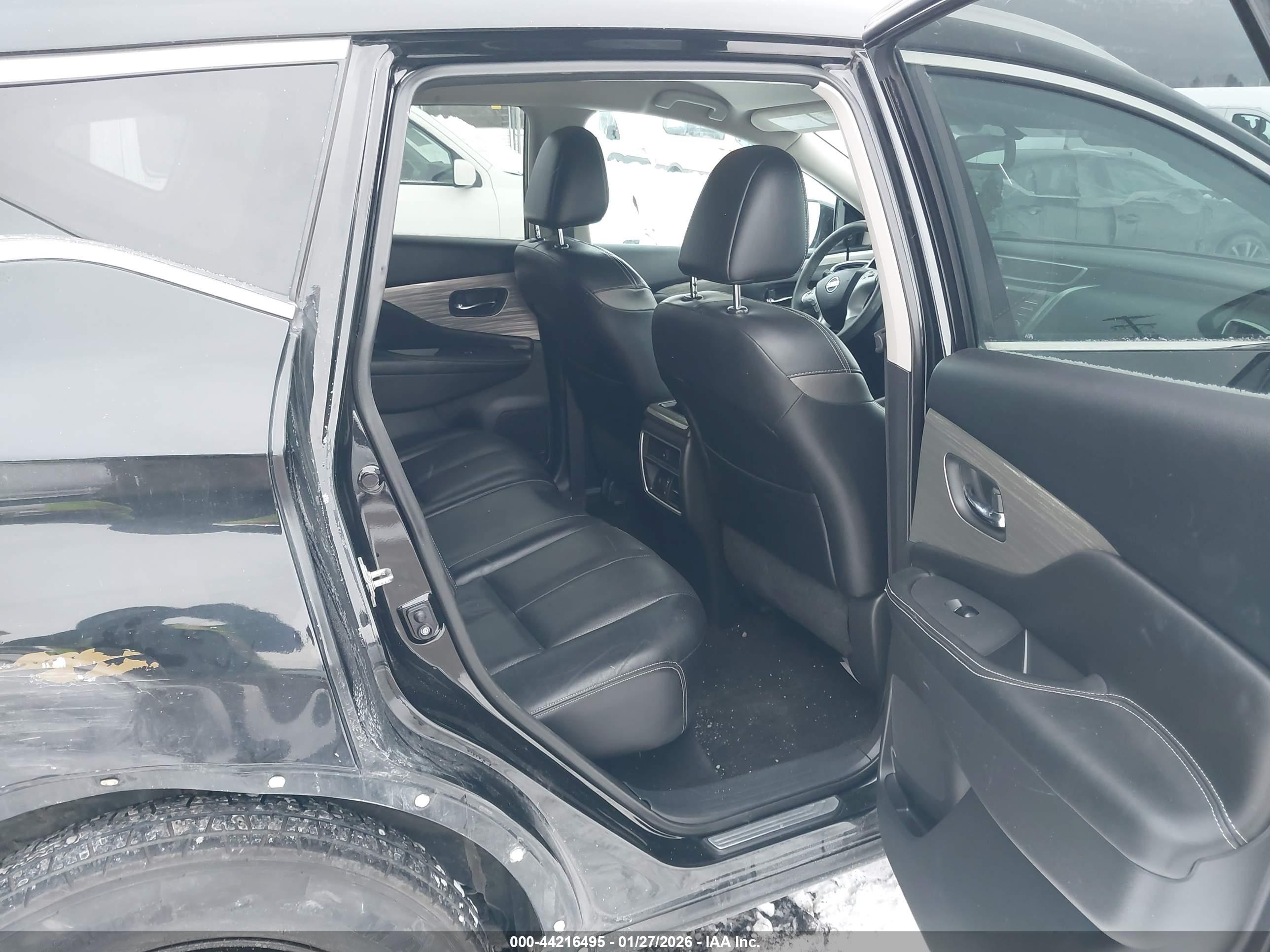 NISSAN MURANO image 8