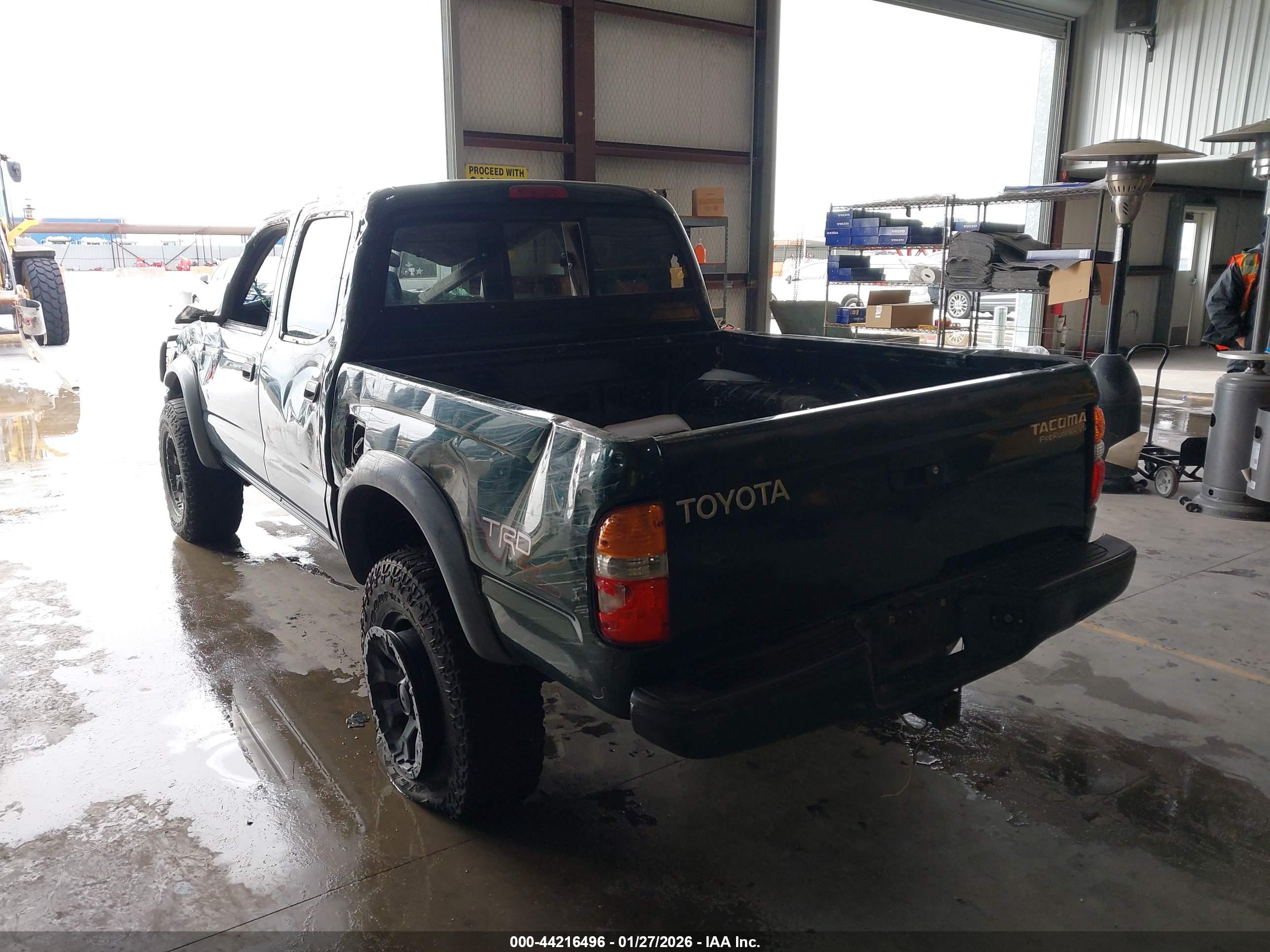 TOYOTA TACOMA image 3