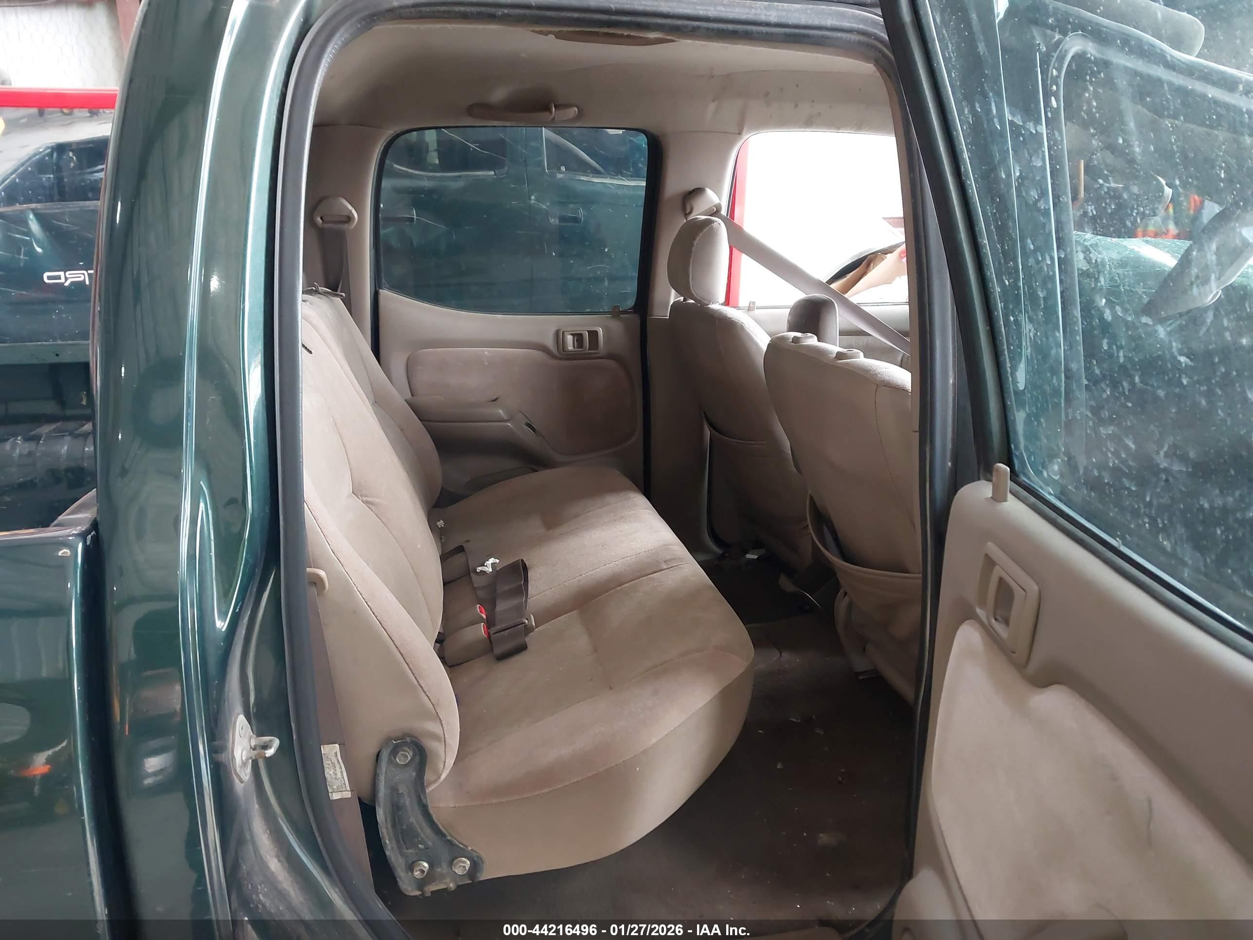 TOYOTA TACOMA image 8