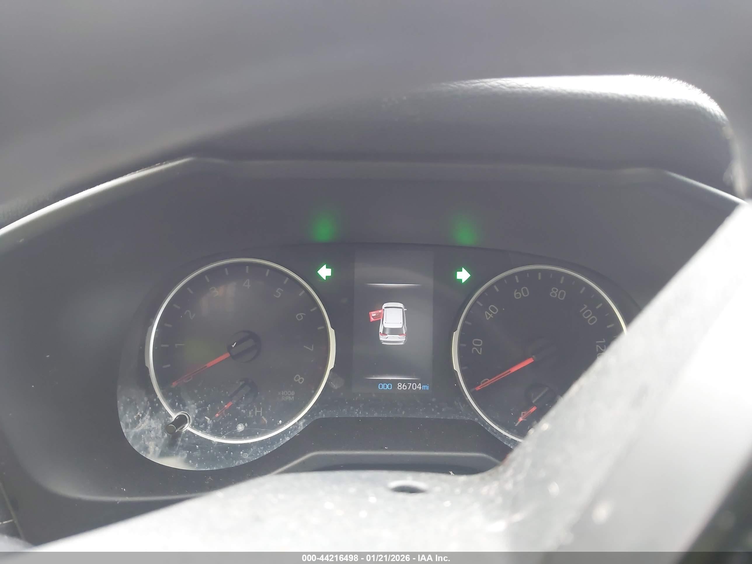TOYOTA RAV4 image 7
