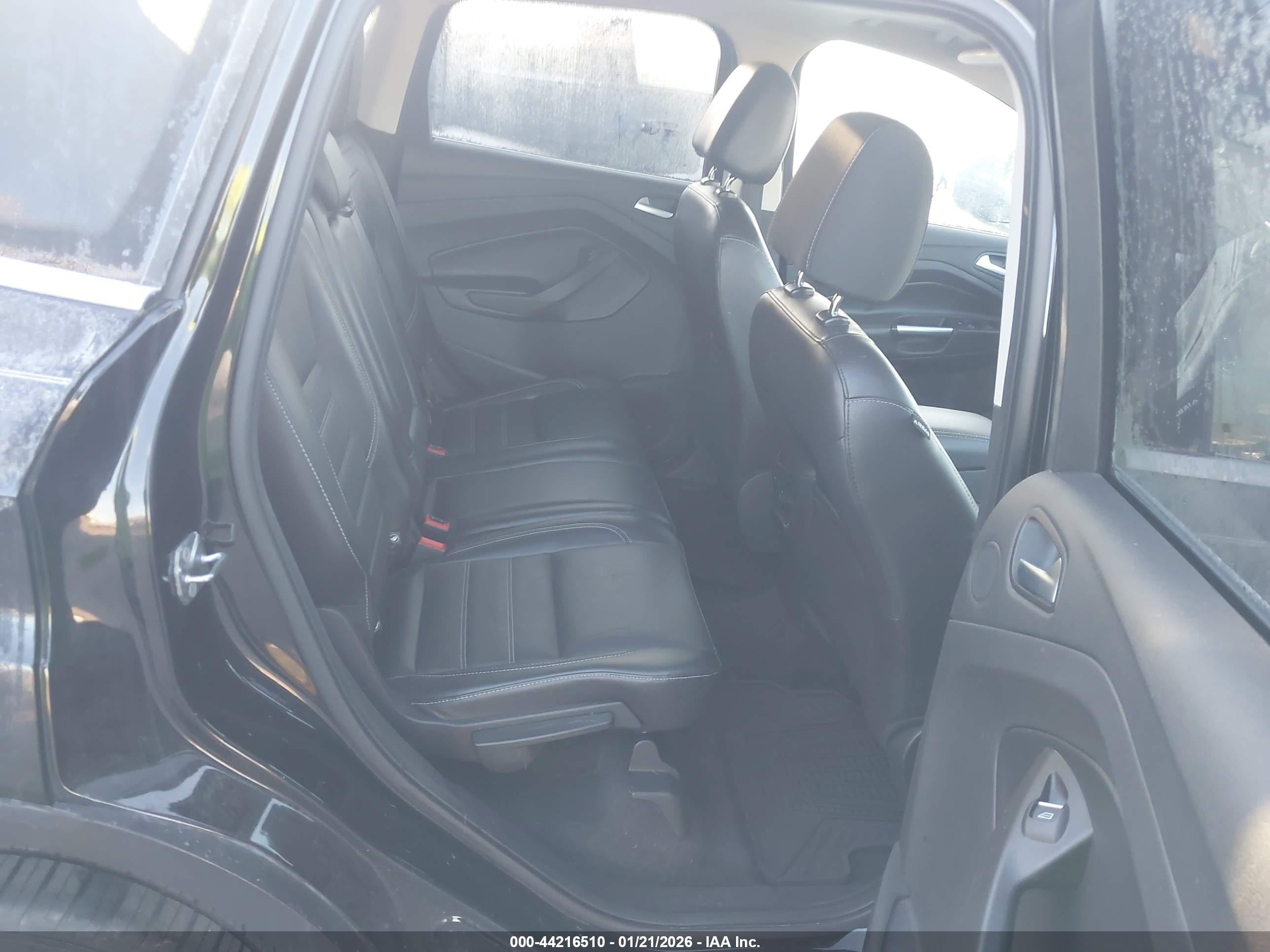 FORD ESCAPE image 8
