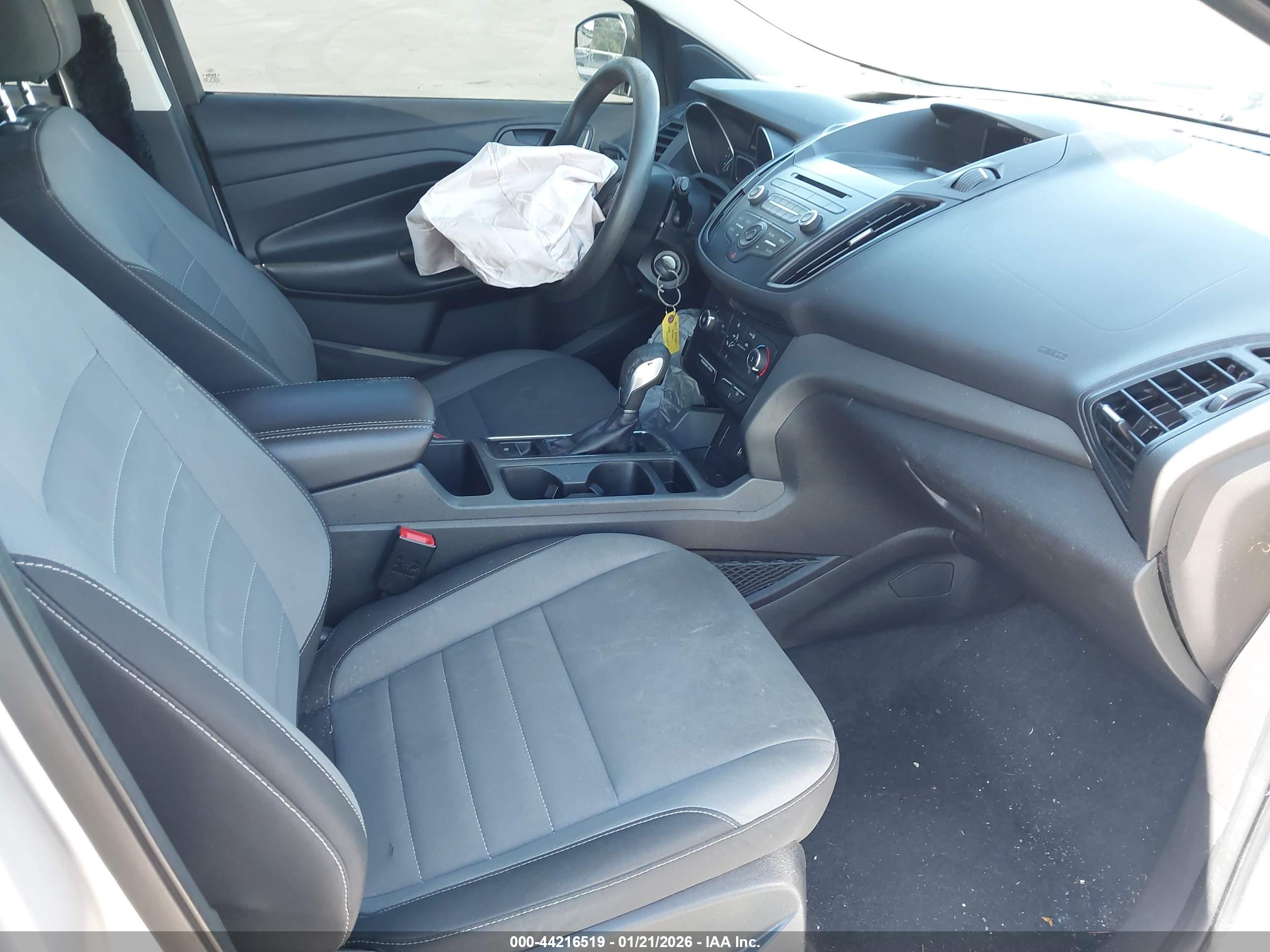 FORD ESCAPE image 5