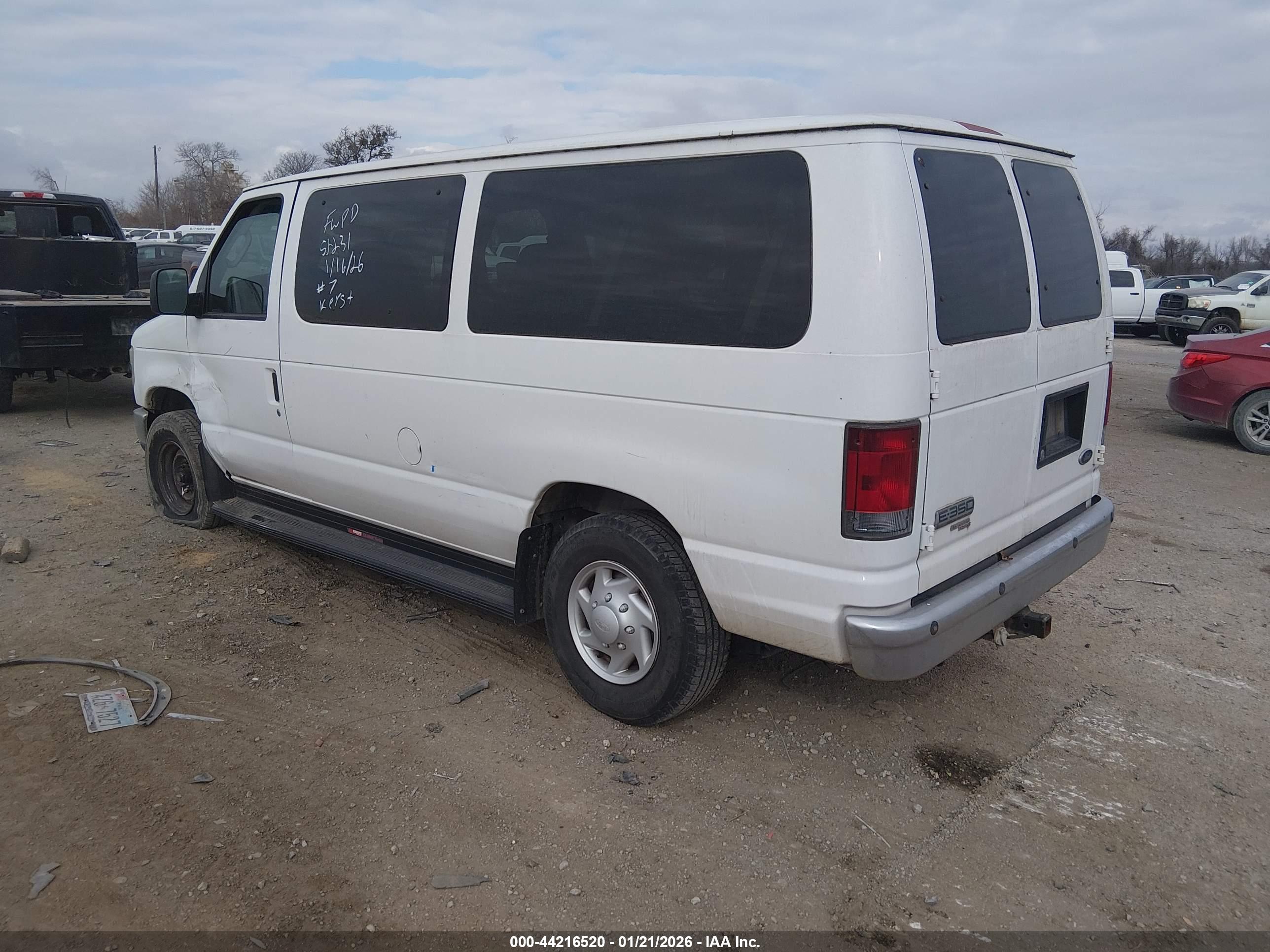 FORD E-350 image 3