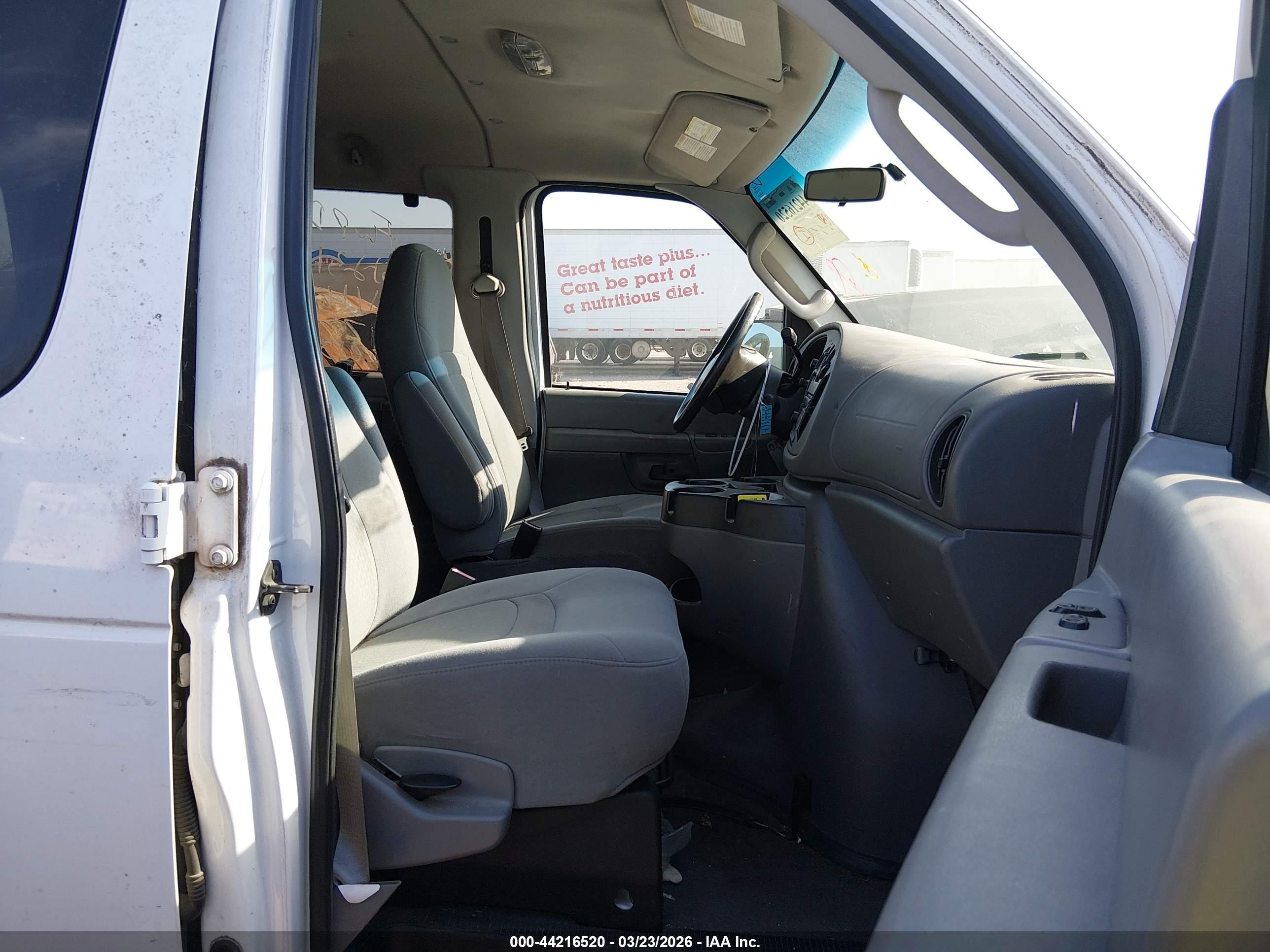 FORD E-350 image 5