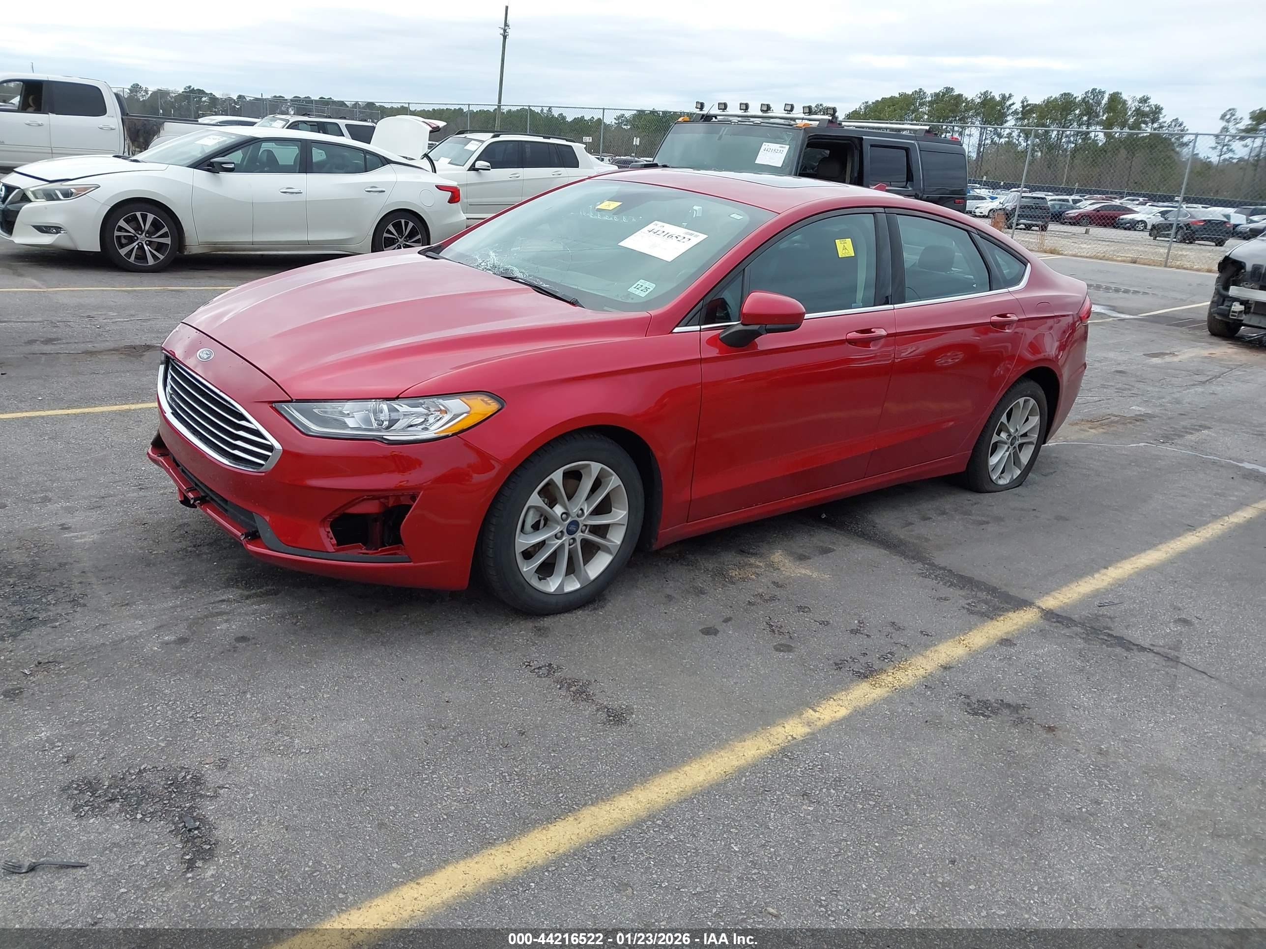 FORD FUSION image 2