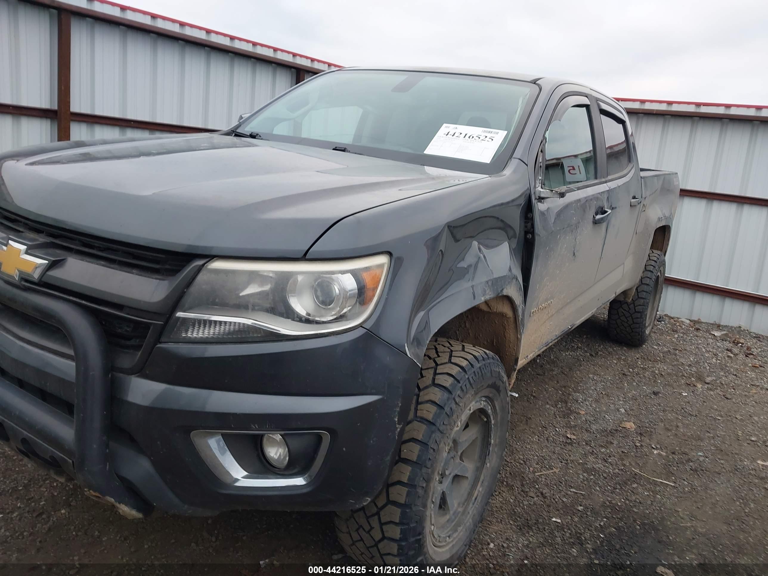 CHEVROLET COLORADO image 6