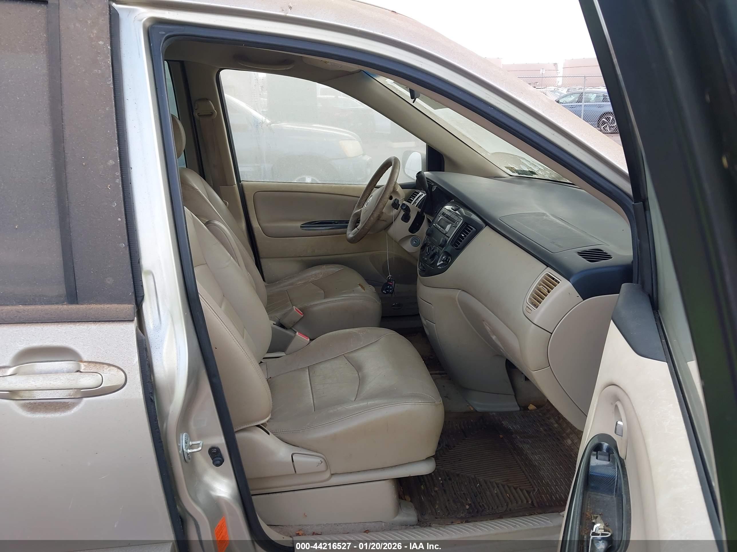 MAZDA MPV image 5