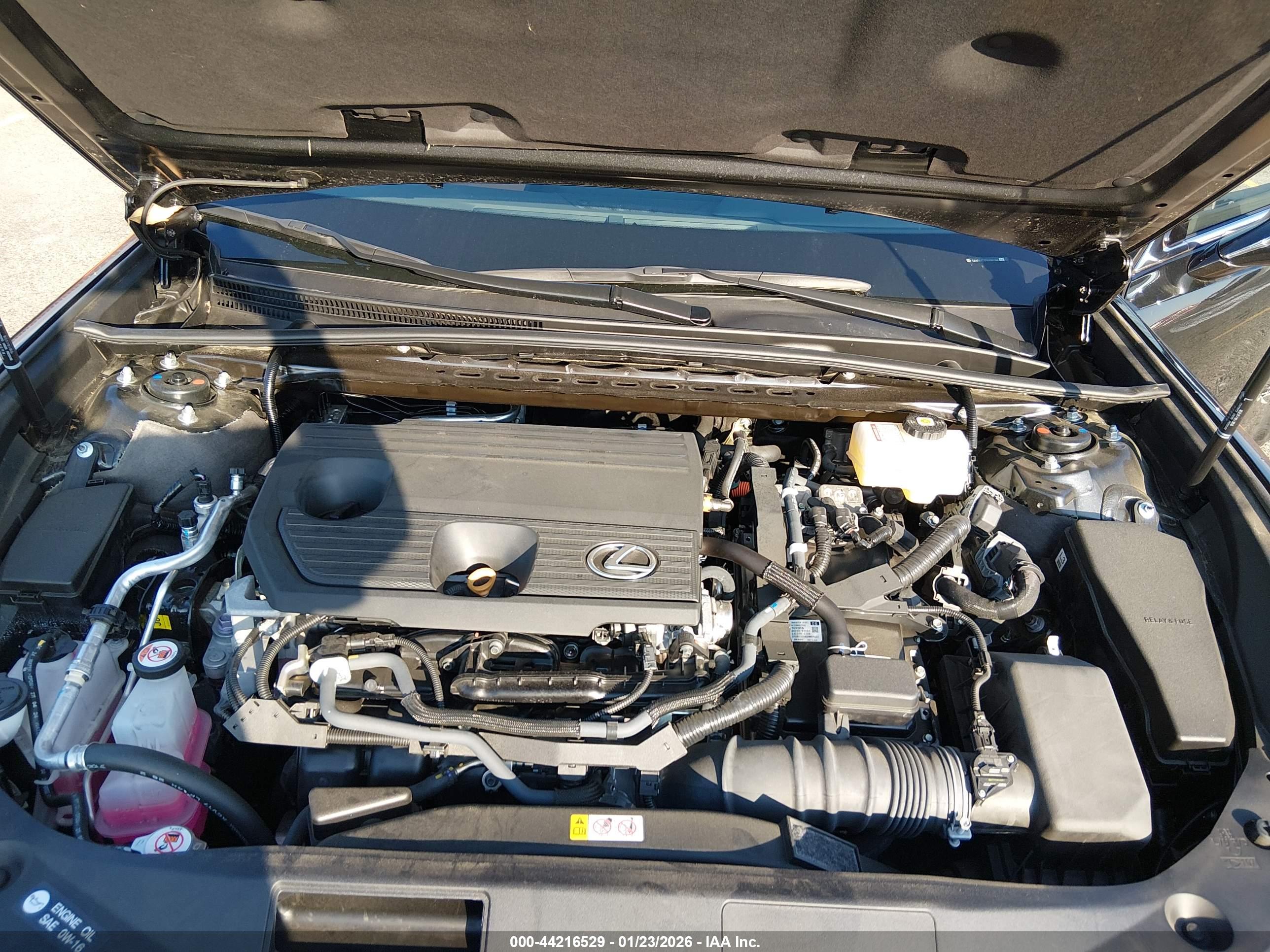 LEXUS ES image 10