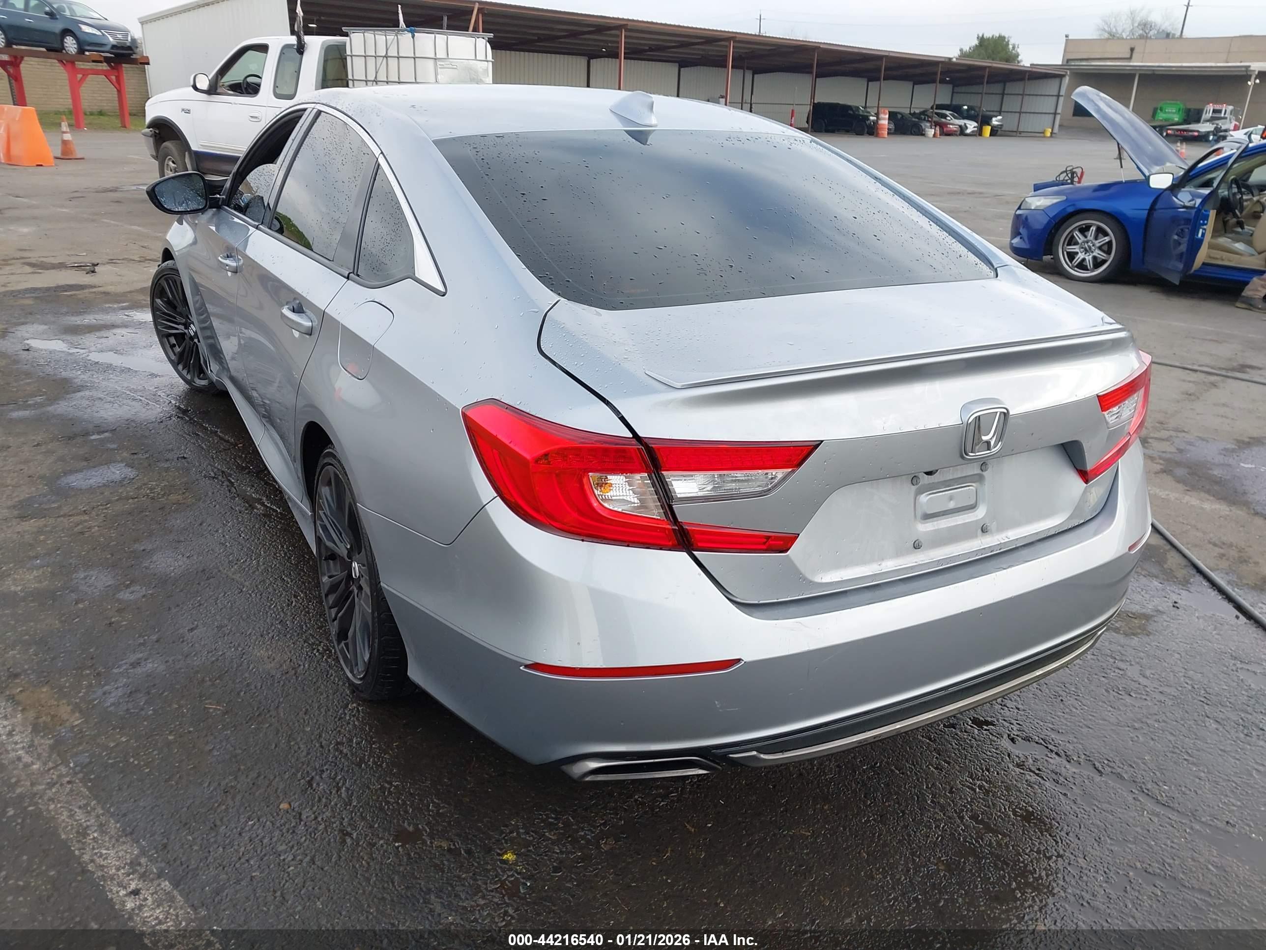HONDA ACCORD image 3
