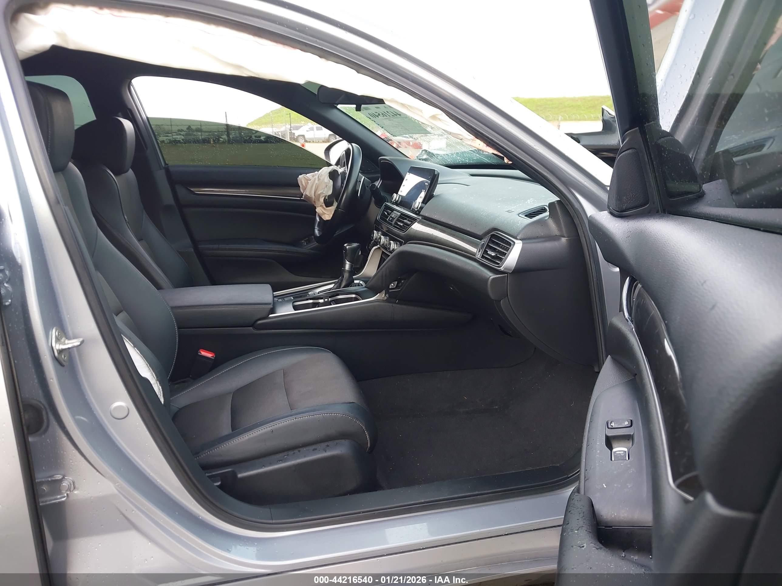 HONDA ACCORD image 5