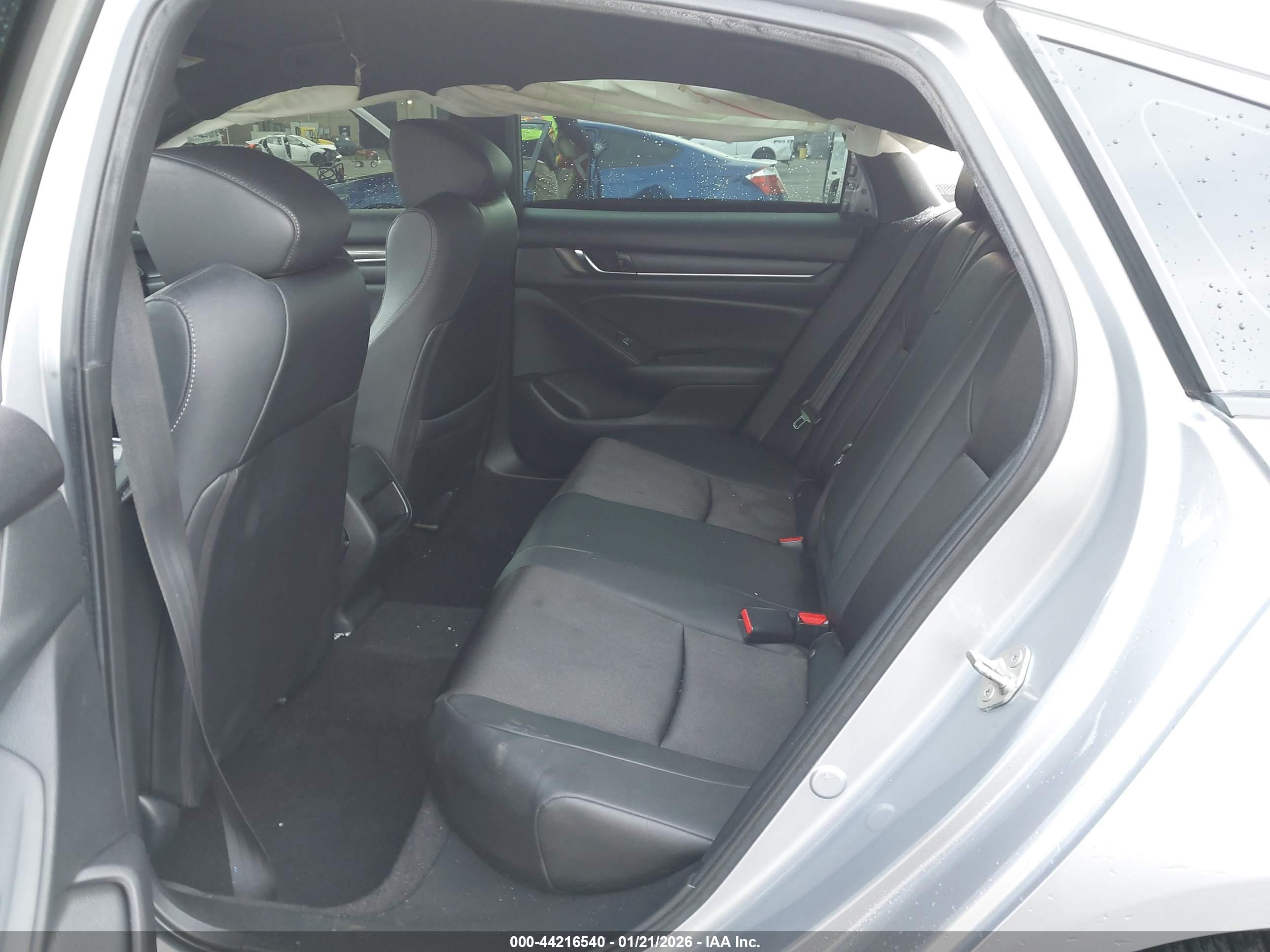 HONDA ACCORD image 8