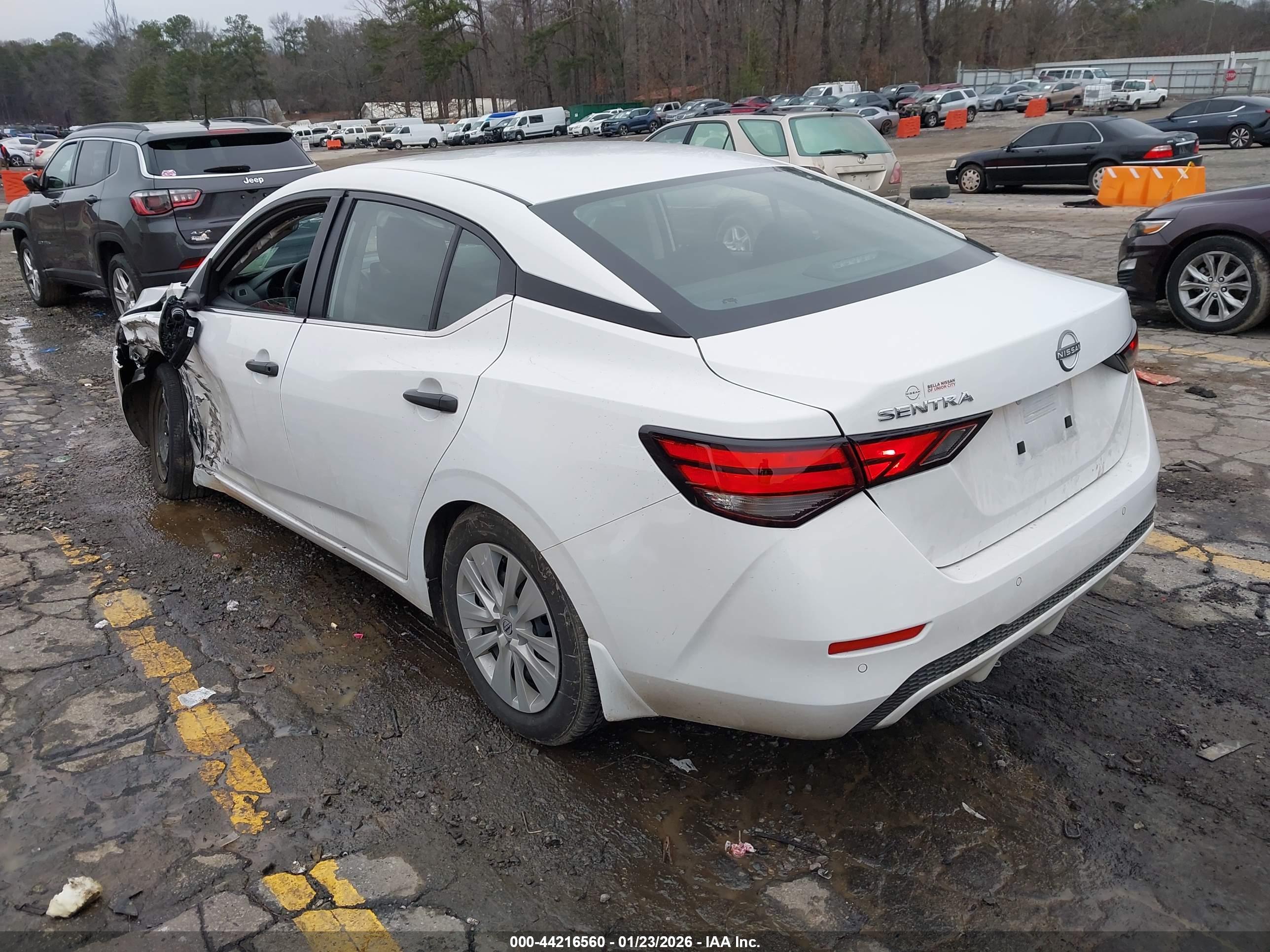 NISSAN SENTRA image 3