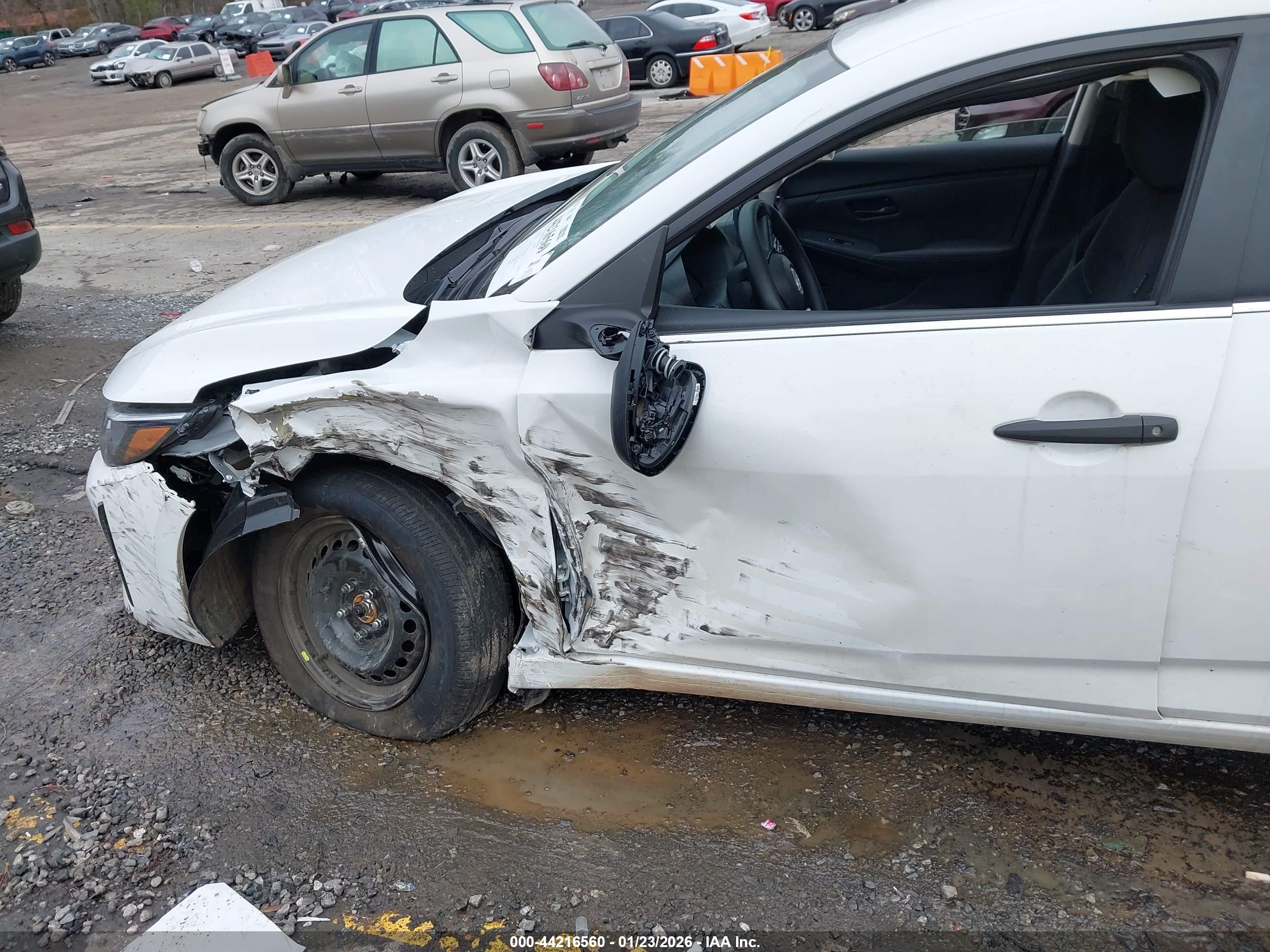 NISSAN SENTRA image 6