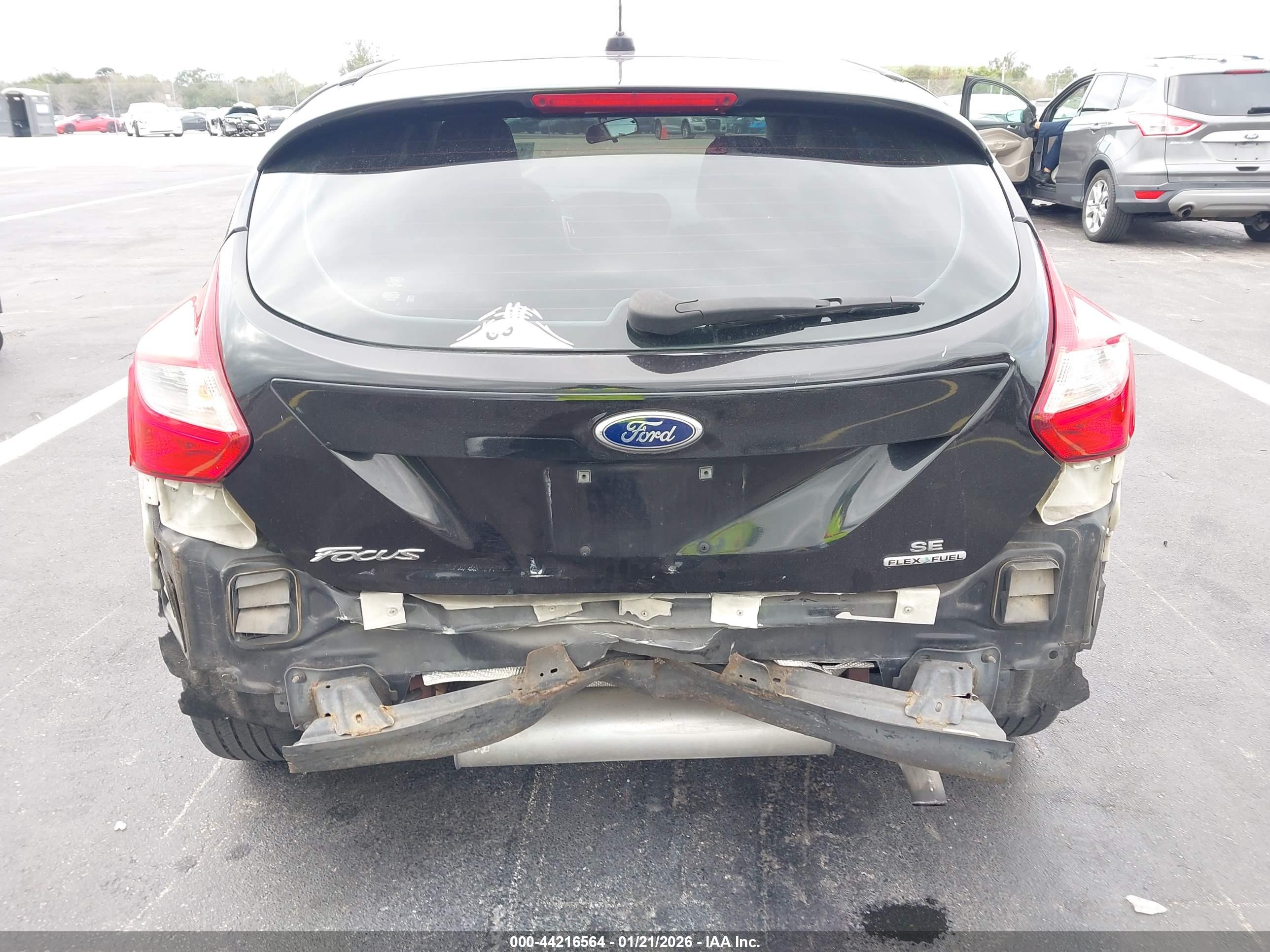 FORD FOCUS image 6