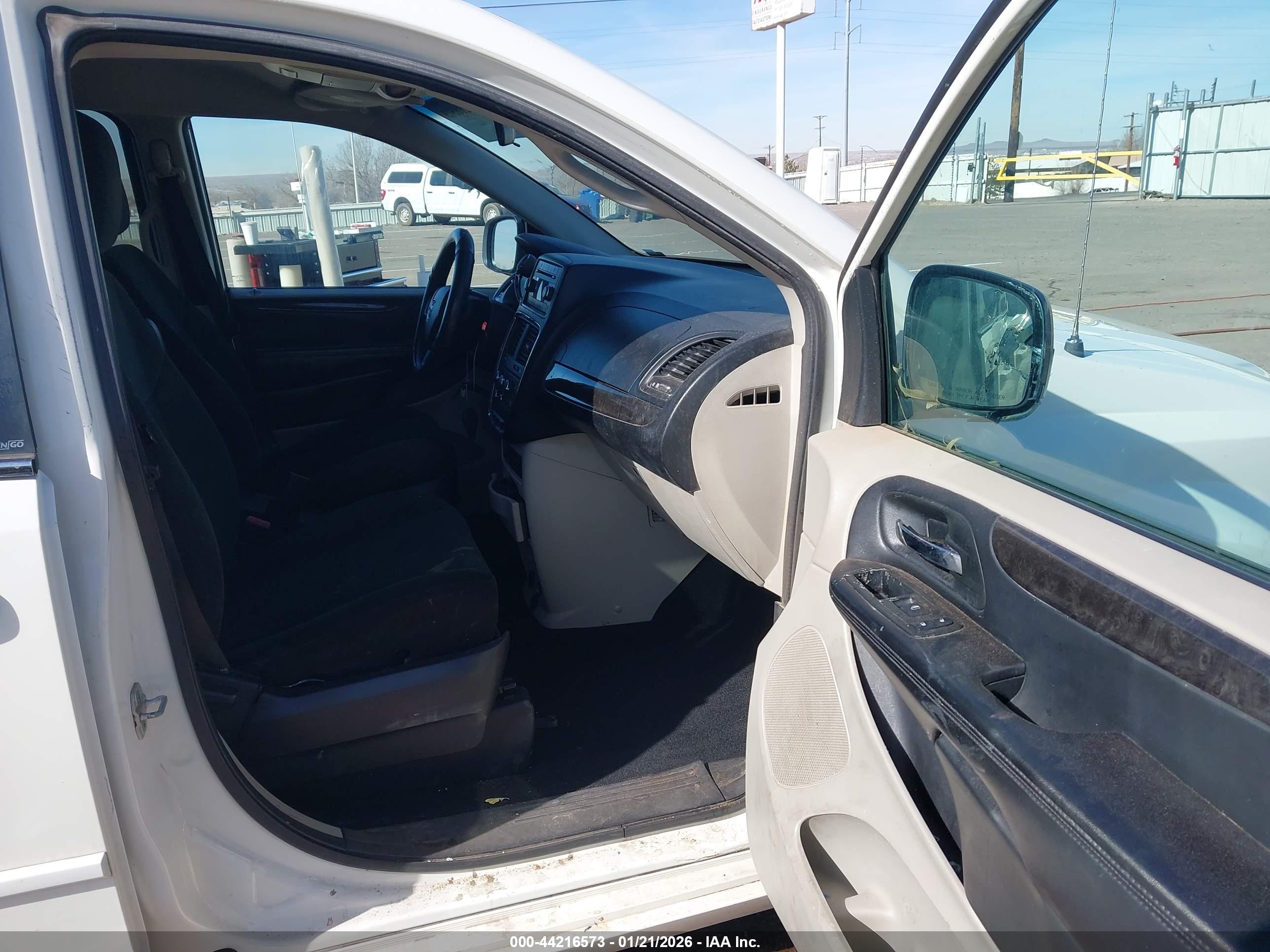 DODGE GRAND image 5