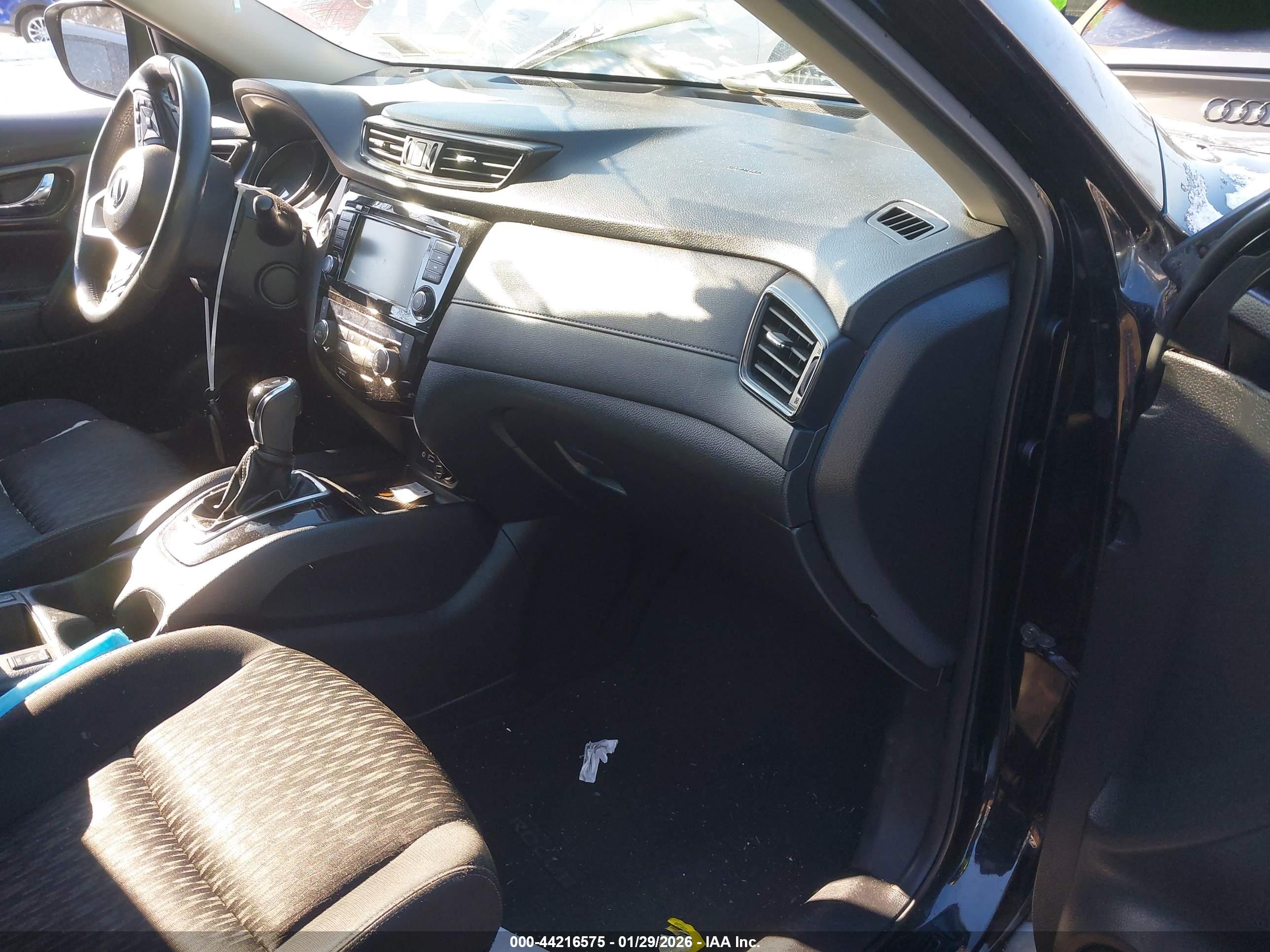 NISSAN ROGUE image 5