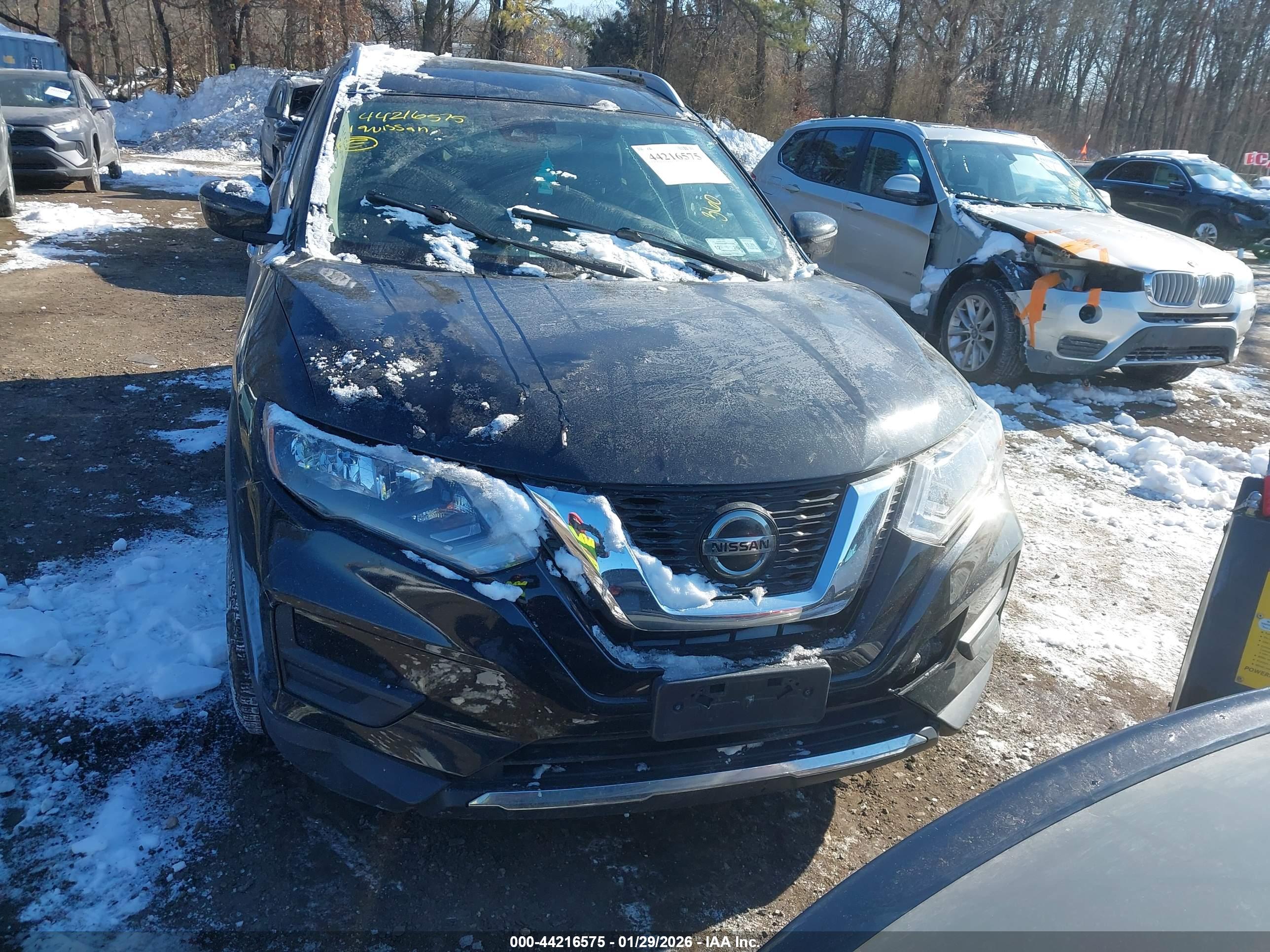 NISSAN ROGUE image 6