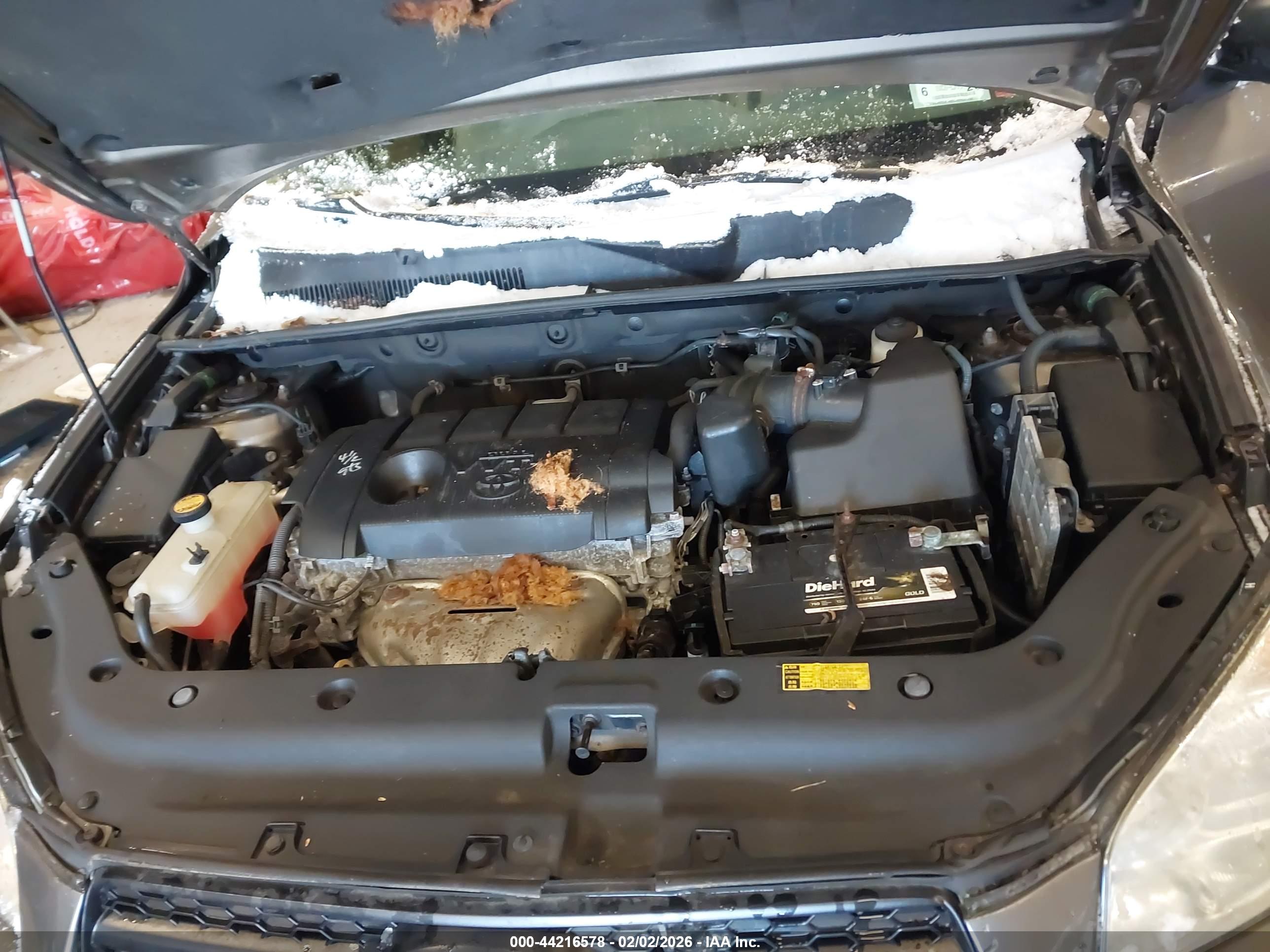 TOYOTA RAV4 image 10