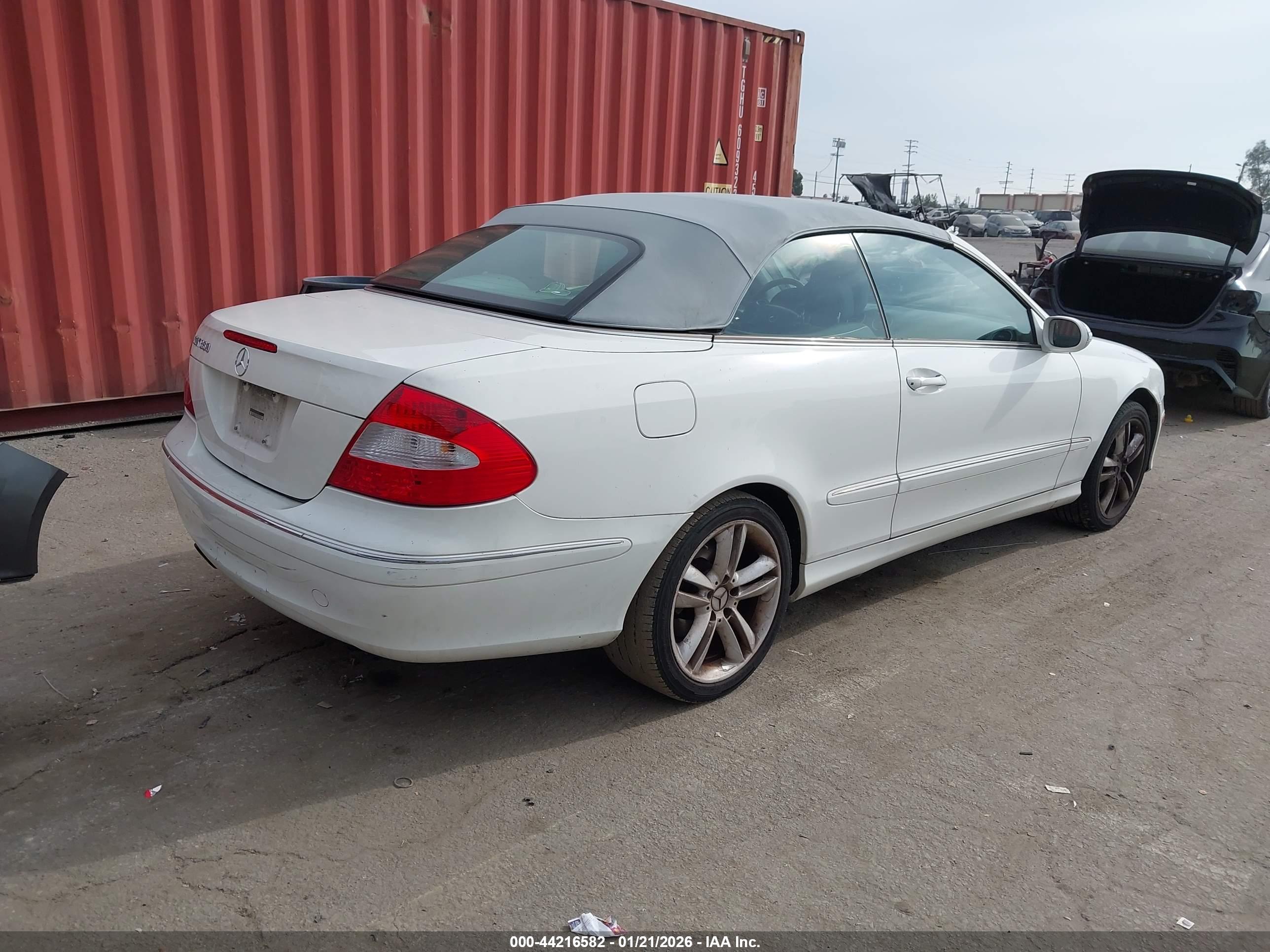 MERCEDES-BENZ CLK image 4