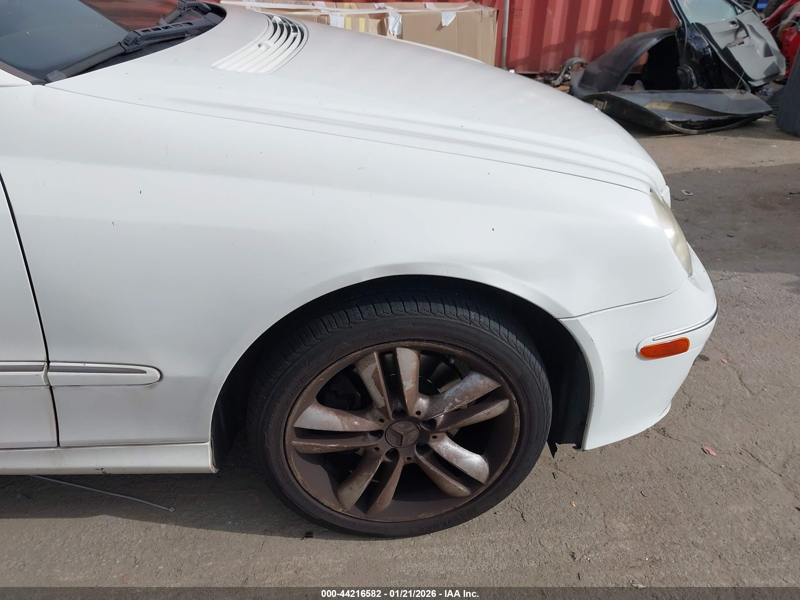 MERCEDES-BENZ CLK image 6