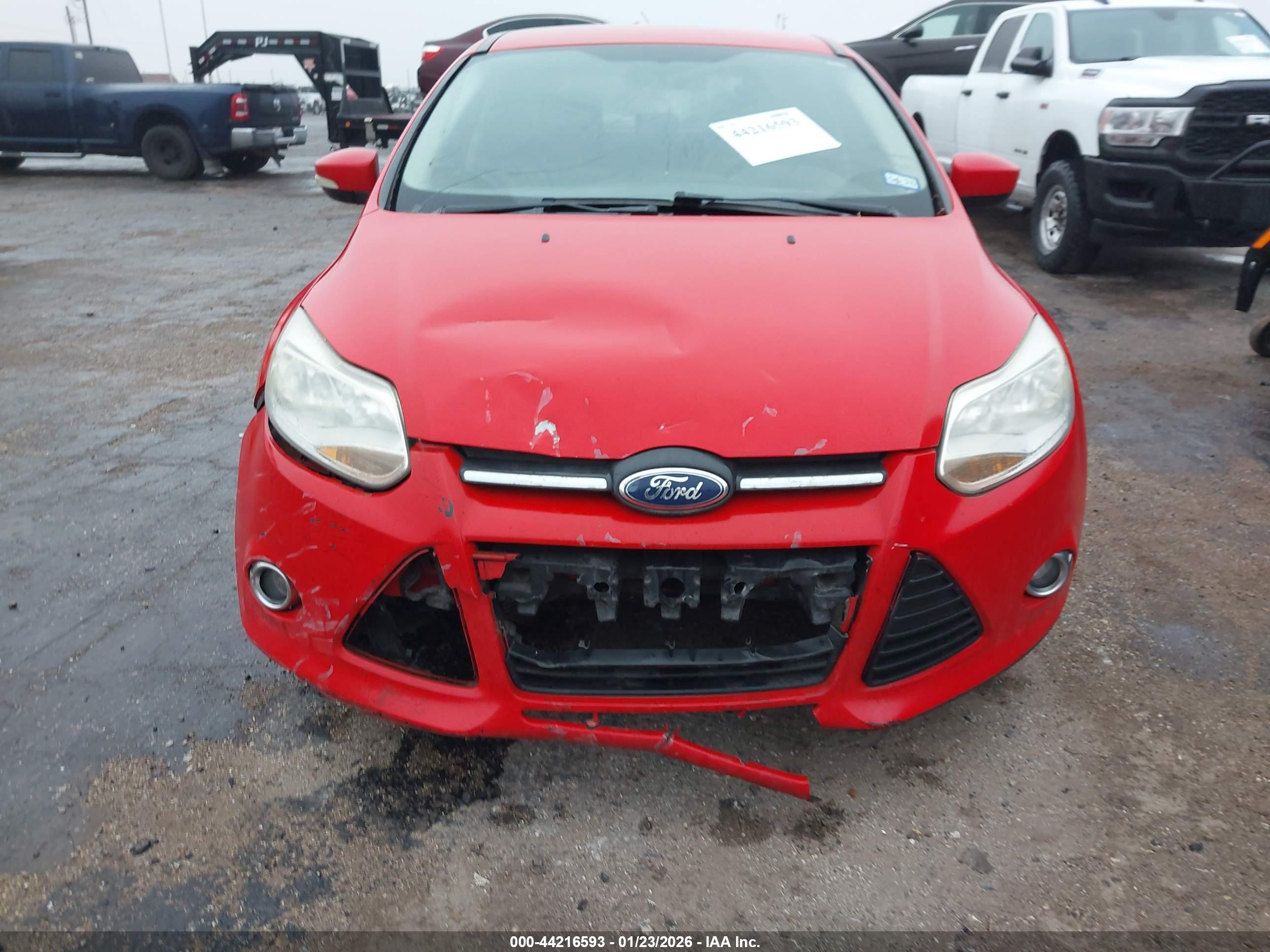 FORD FOCUS image 6