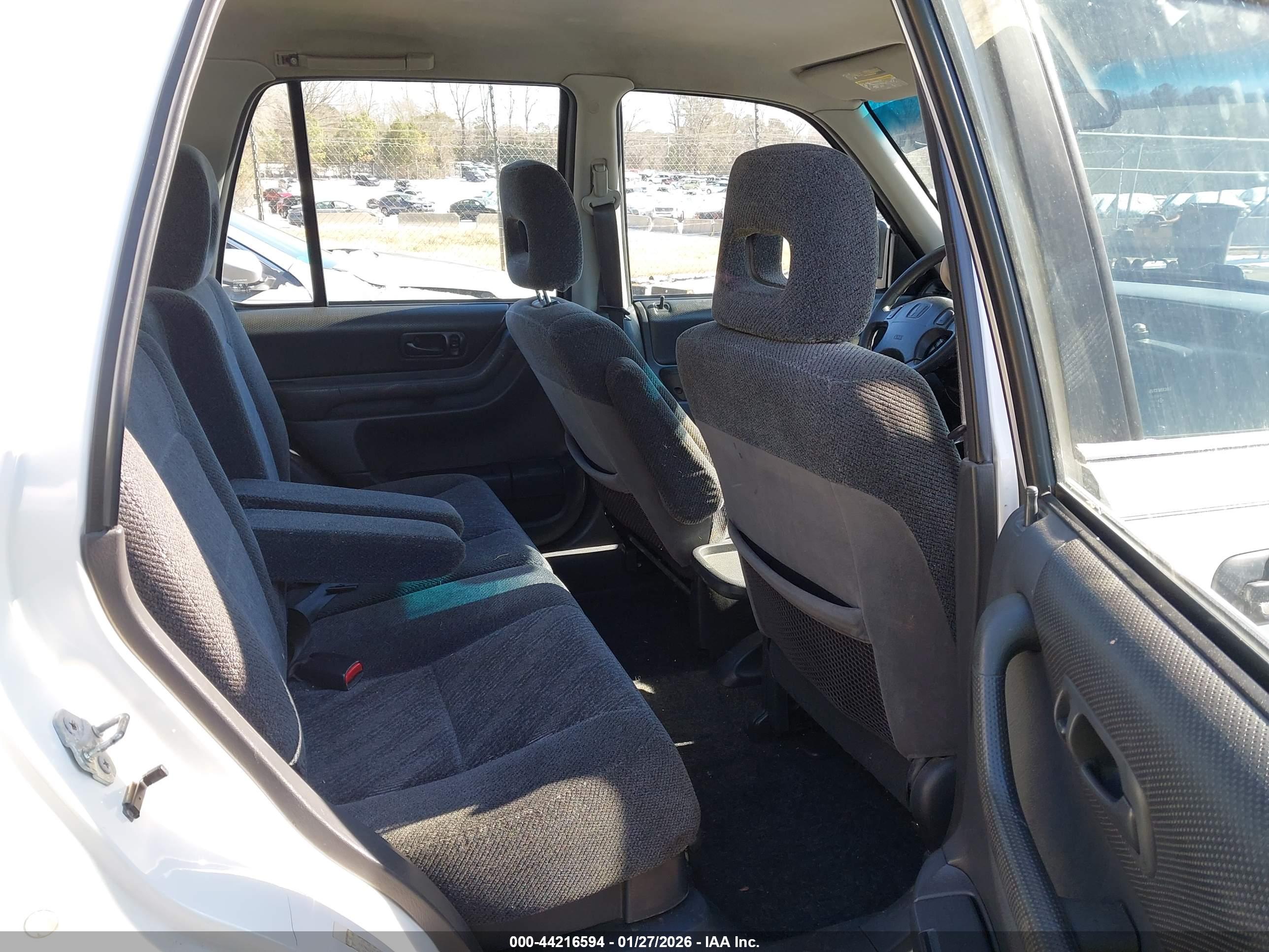 HONDA CR-V image 8