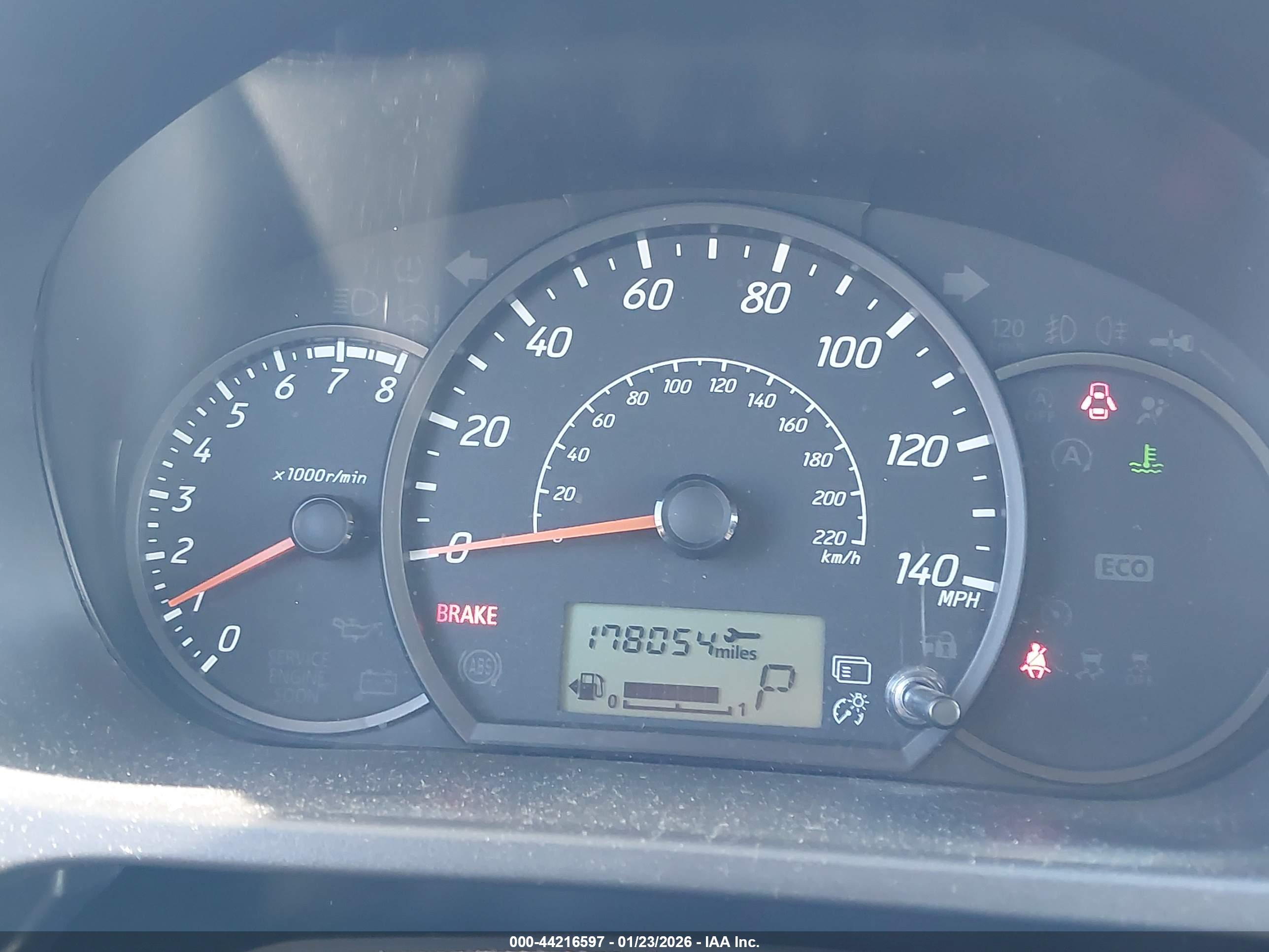 MITSUBISHI MIRAGE image 7