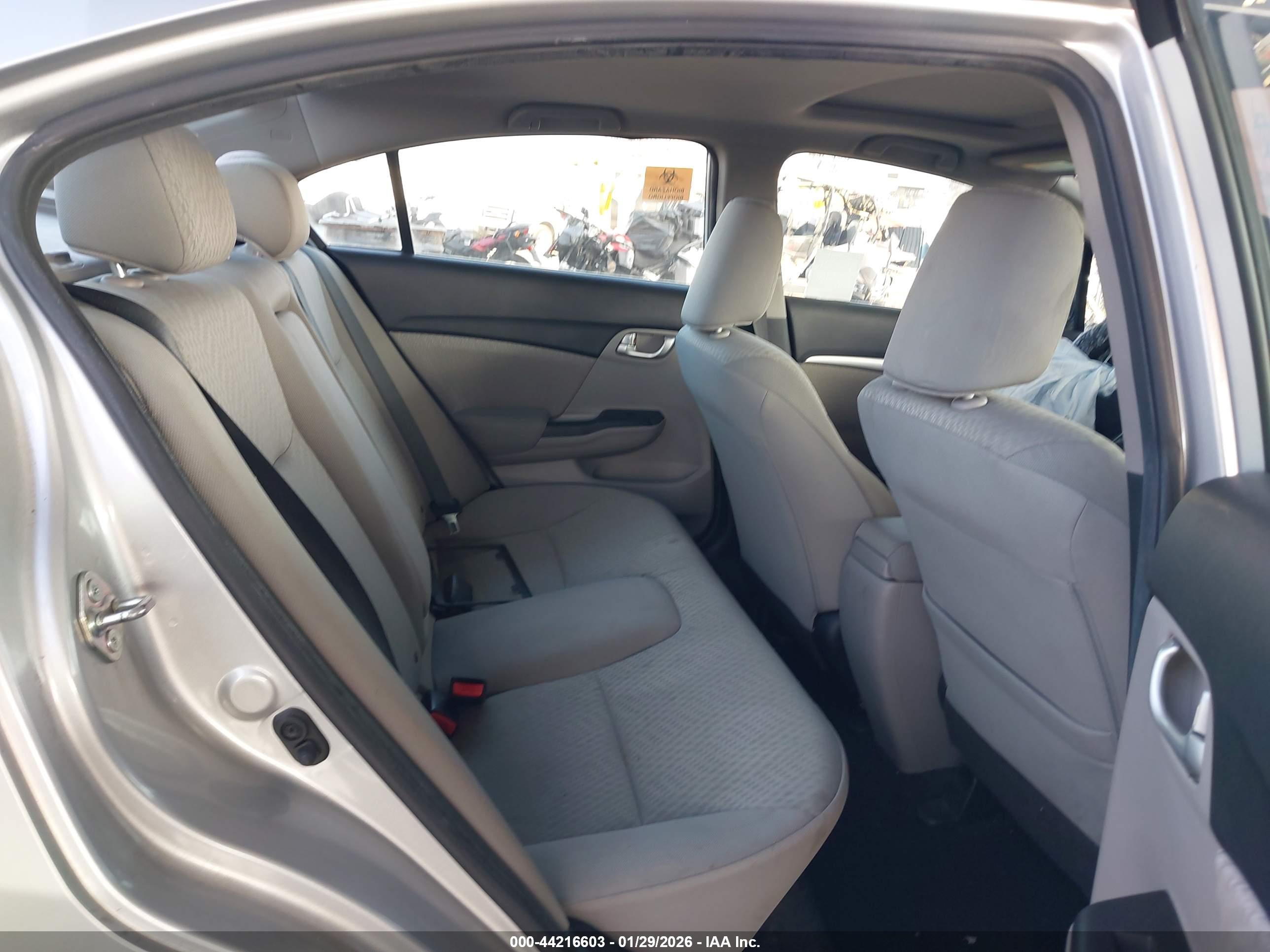 HONDA CIVIC image 8