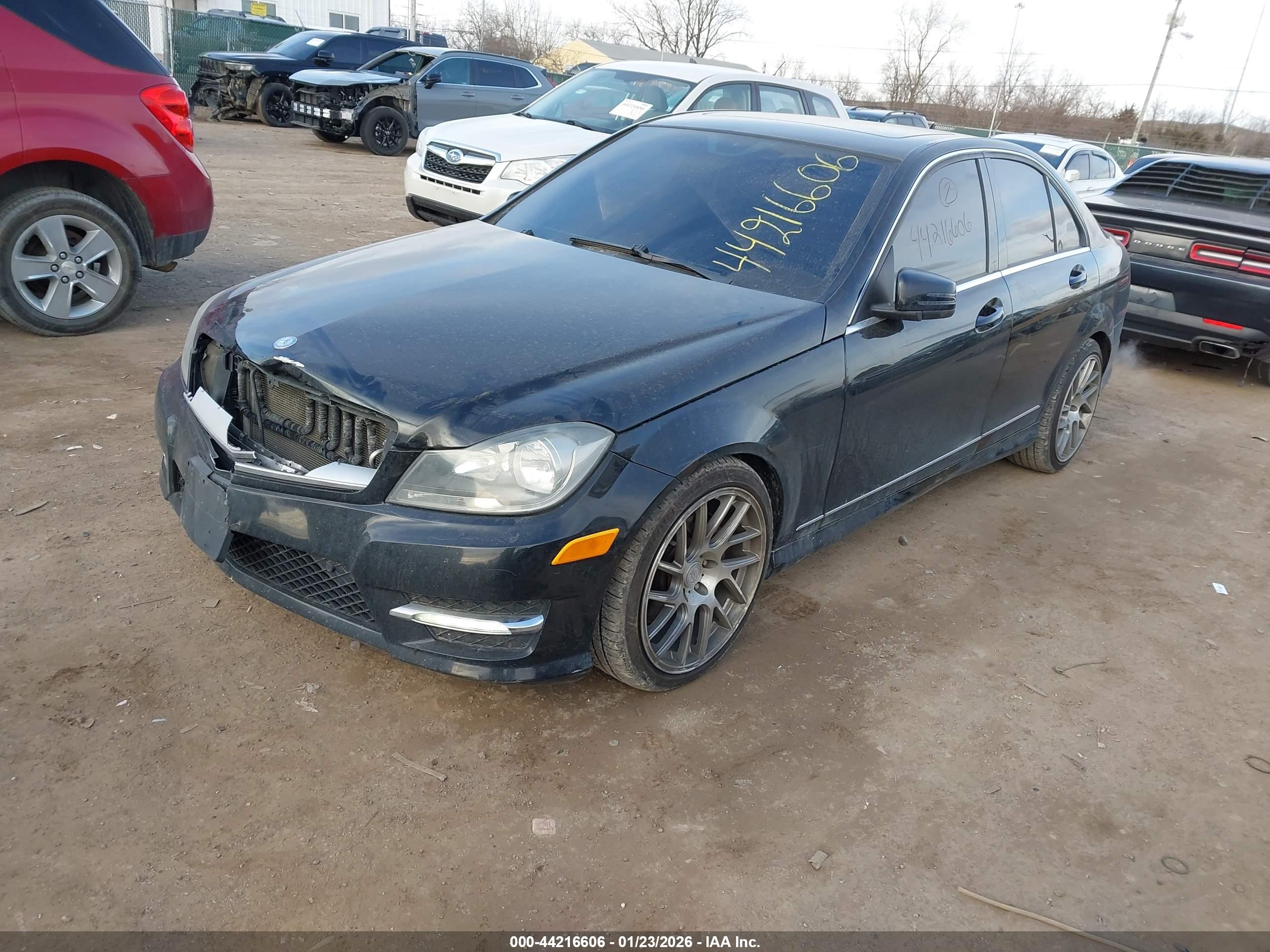 MERCEDES-BENZ C image 2