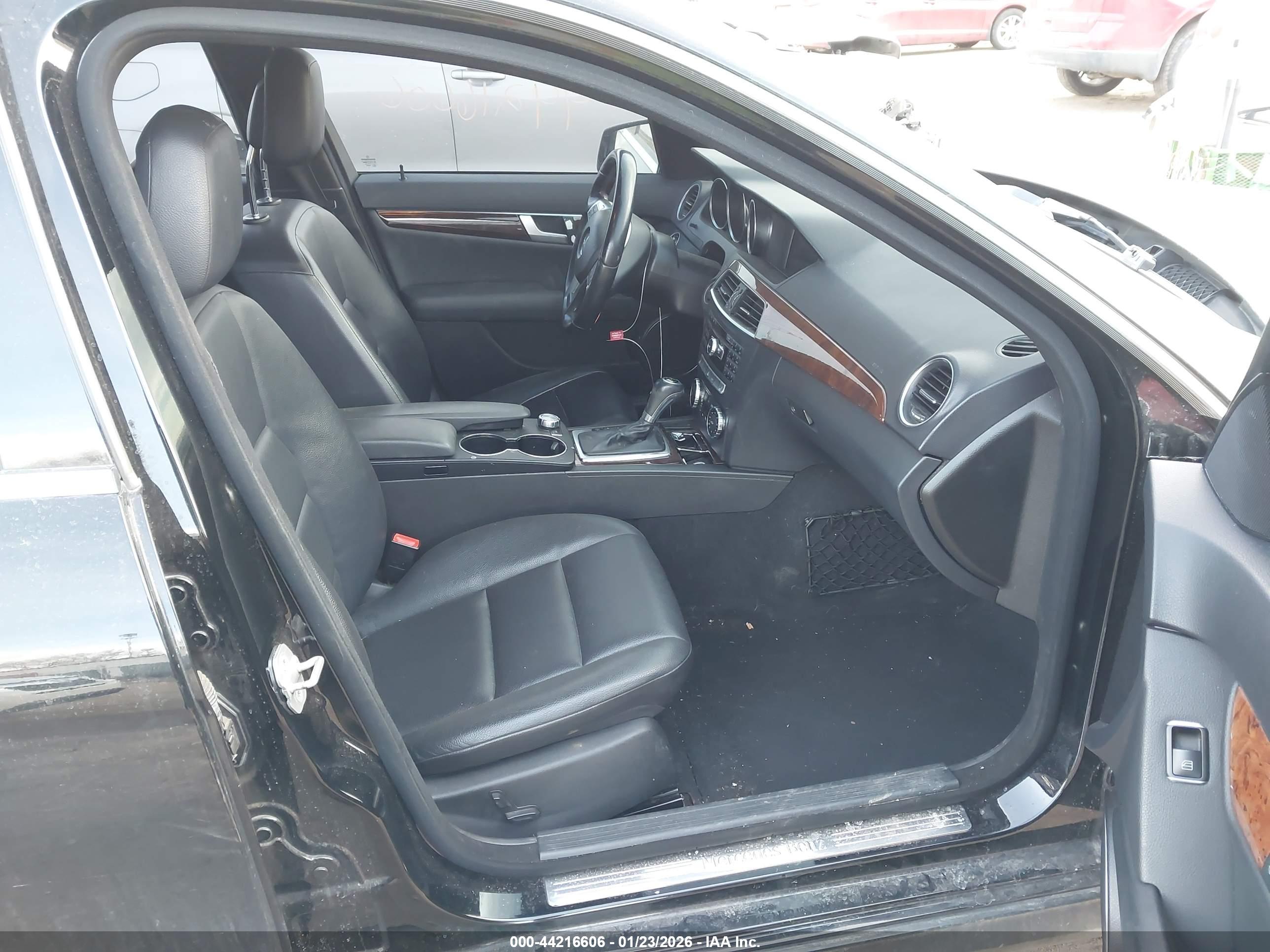 MERCEDES-BENZ C image 5
