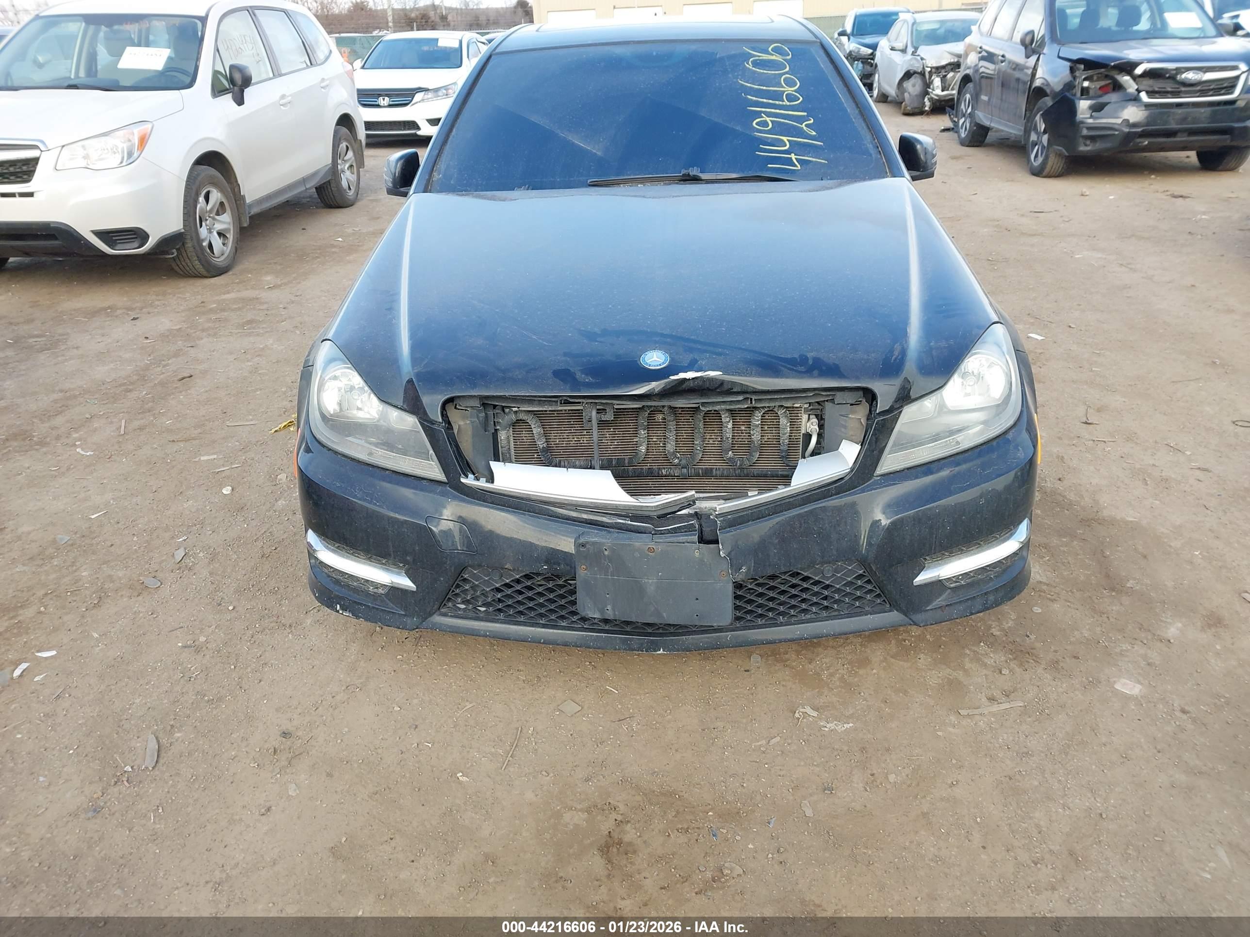 MERCEDES-BENZ C image 6