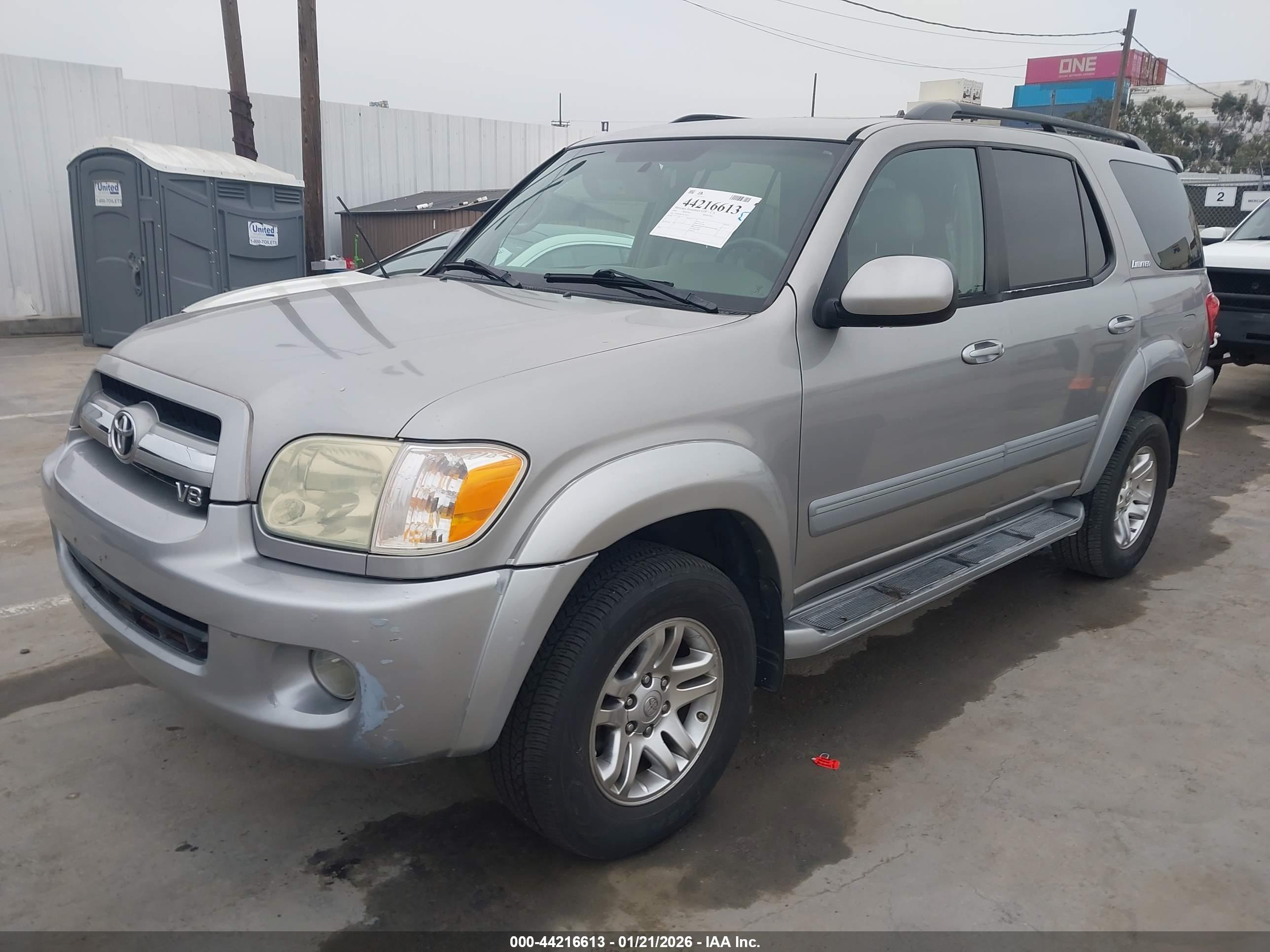 TOYOTA SEQUOIA image 2