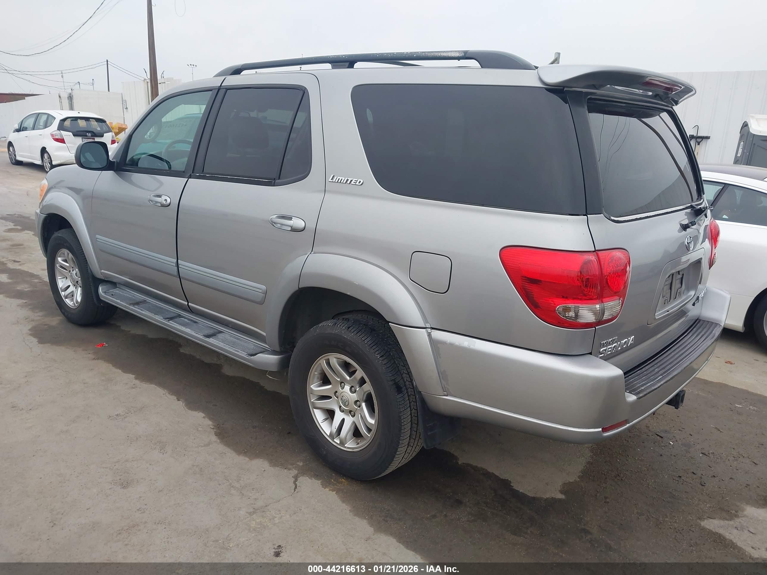 TOYOTA SEQUOIA image 3