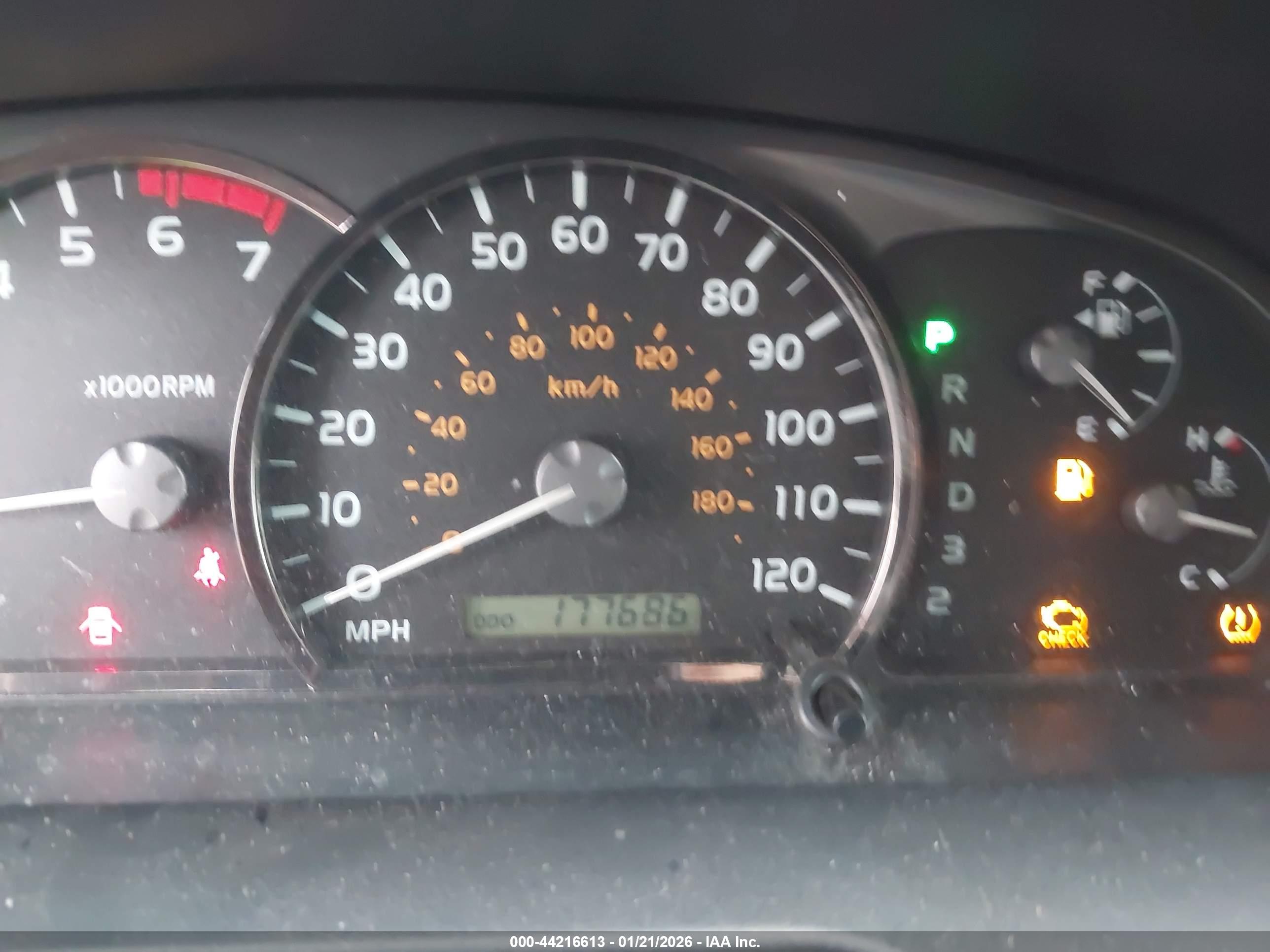 TOYOTA SEQUOIA image 7